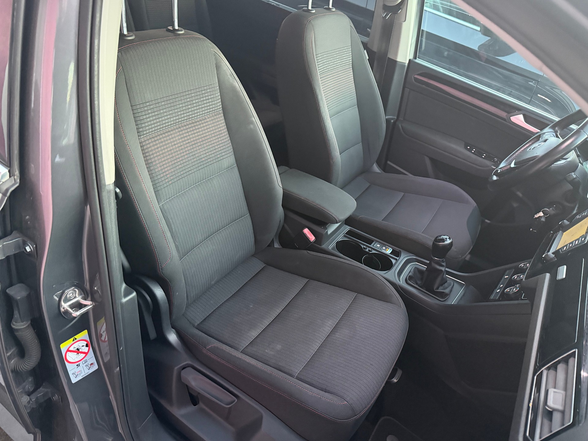 VW Touran 1.4 TSI BlueMotion Technology Sound-image-7