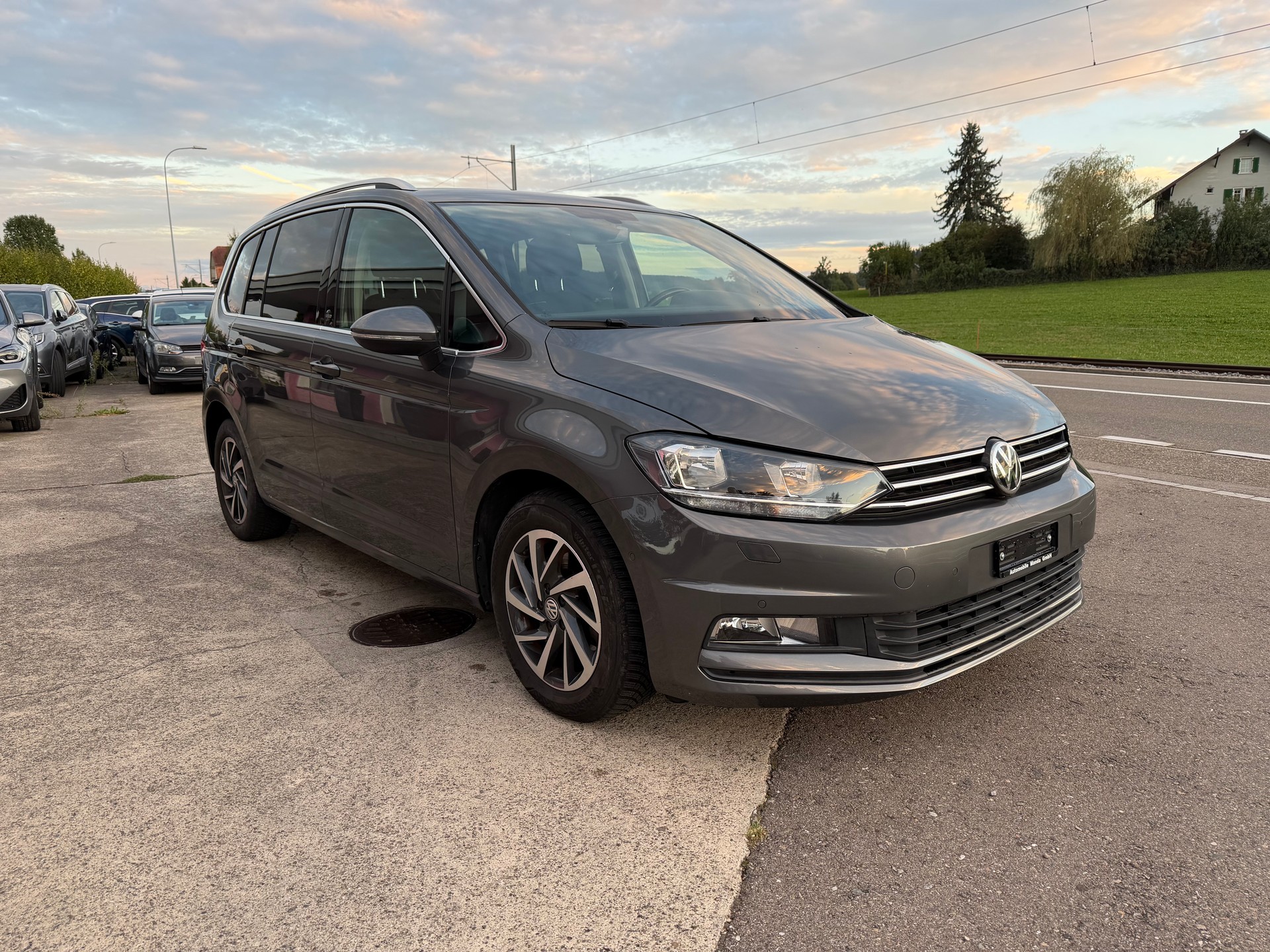 VW Touran 1.4 TSI BlueMotion Technology Sound-image-1