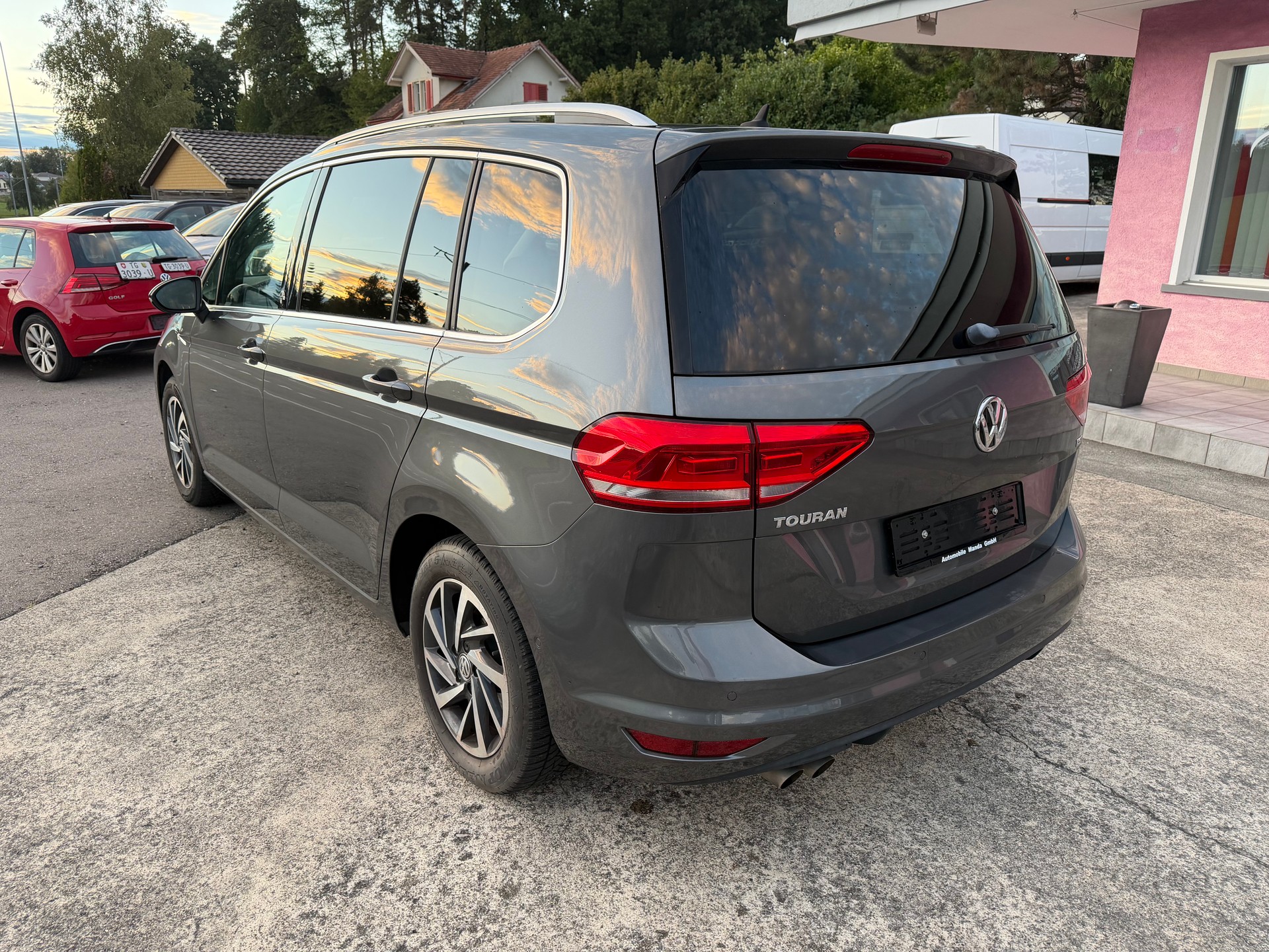 VW Touran 1.4 TSI BlueMotion Technology Sound-image-2
