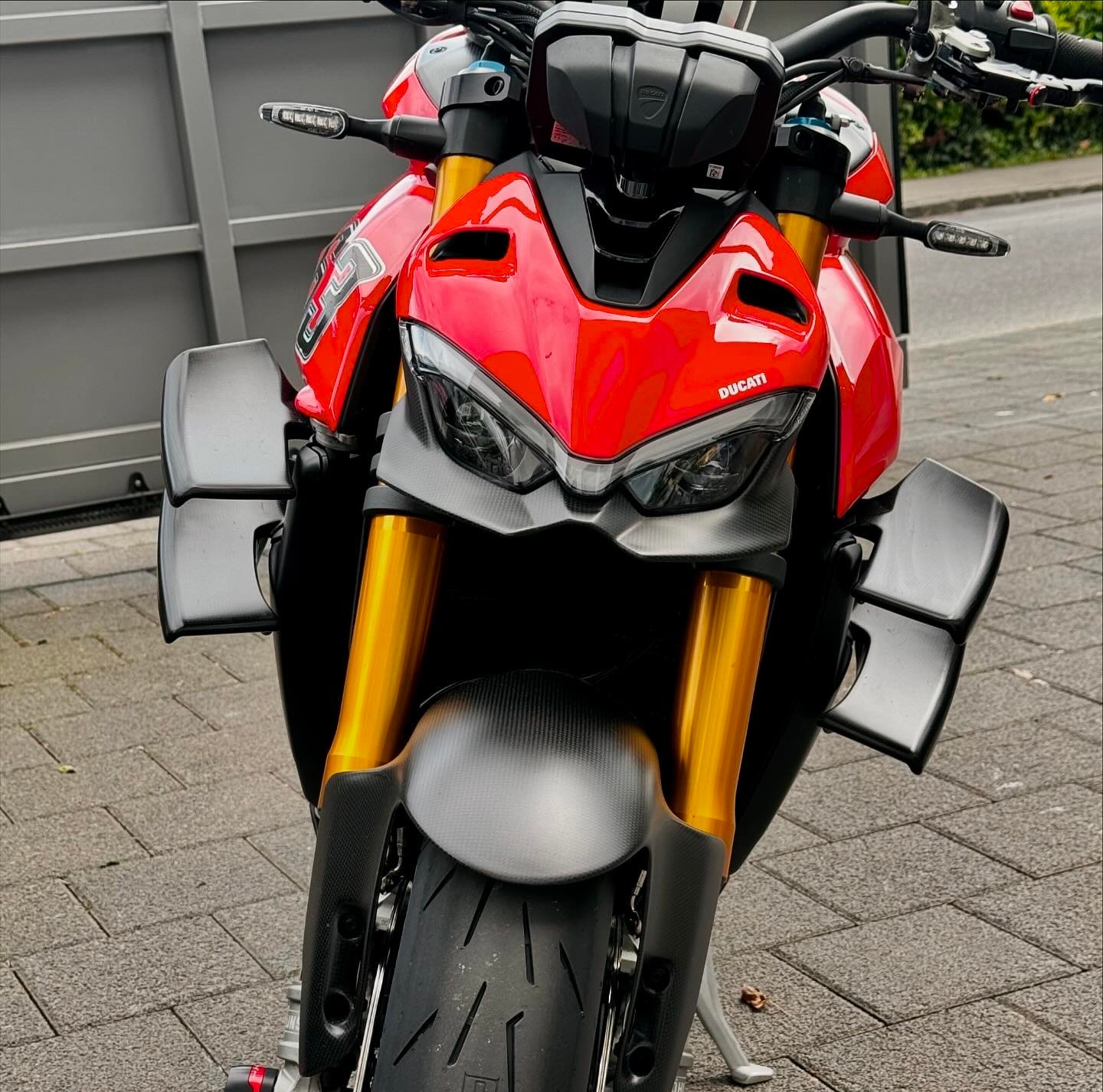 DUCATI Streetfighter V4