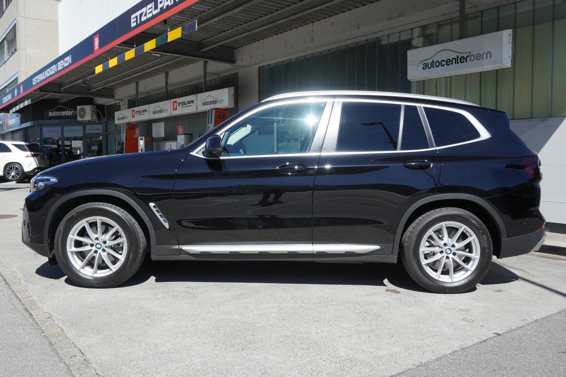 BMW X3 xDrive 20i Individual-image-7