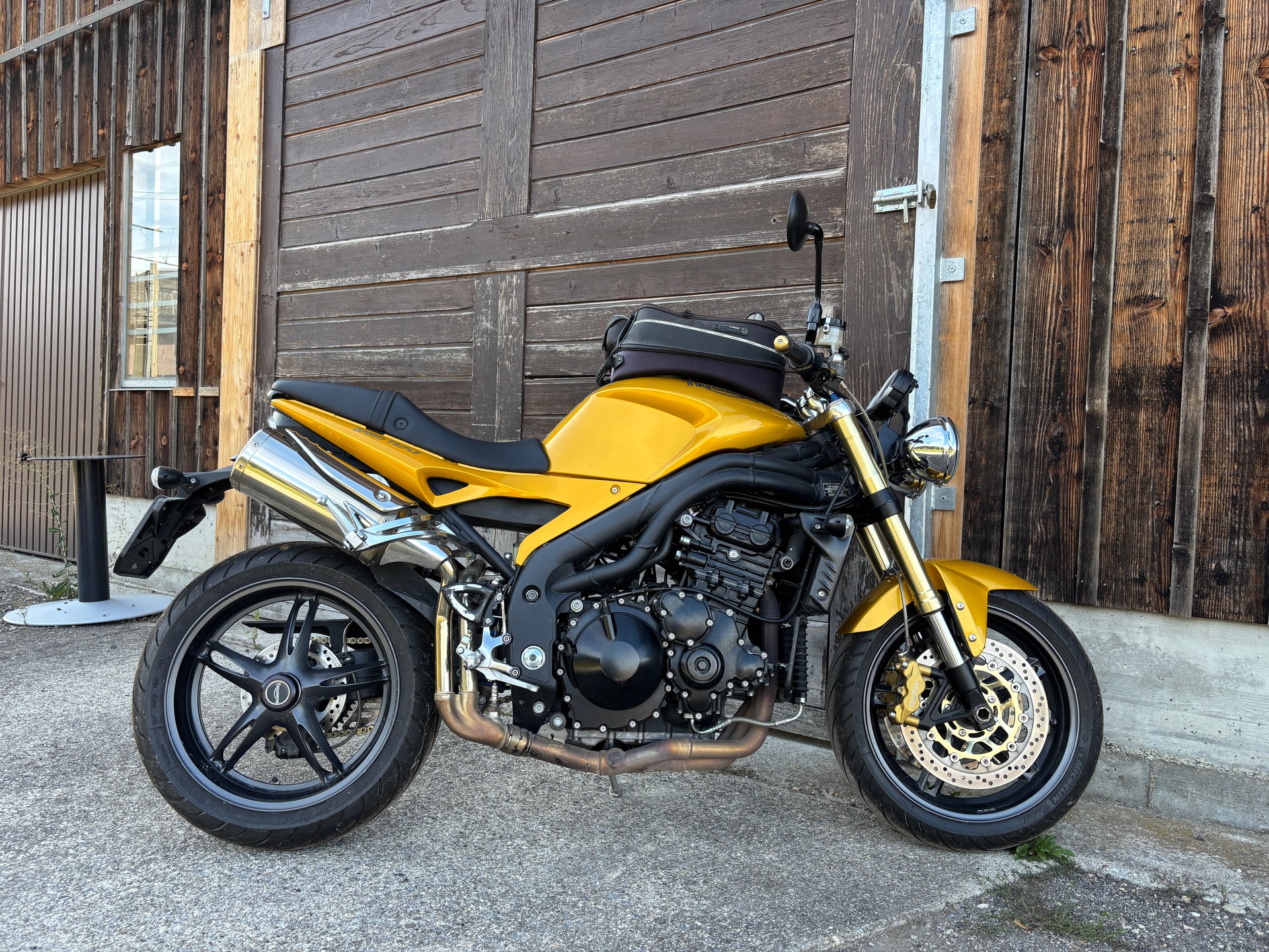 TRIUMPH Speed Triple 1050-image-0