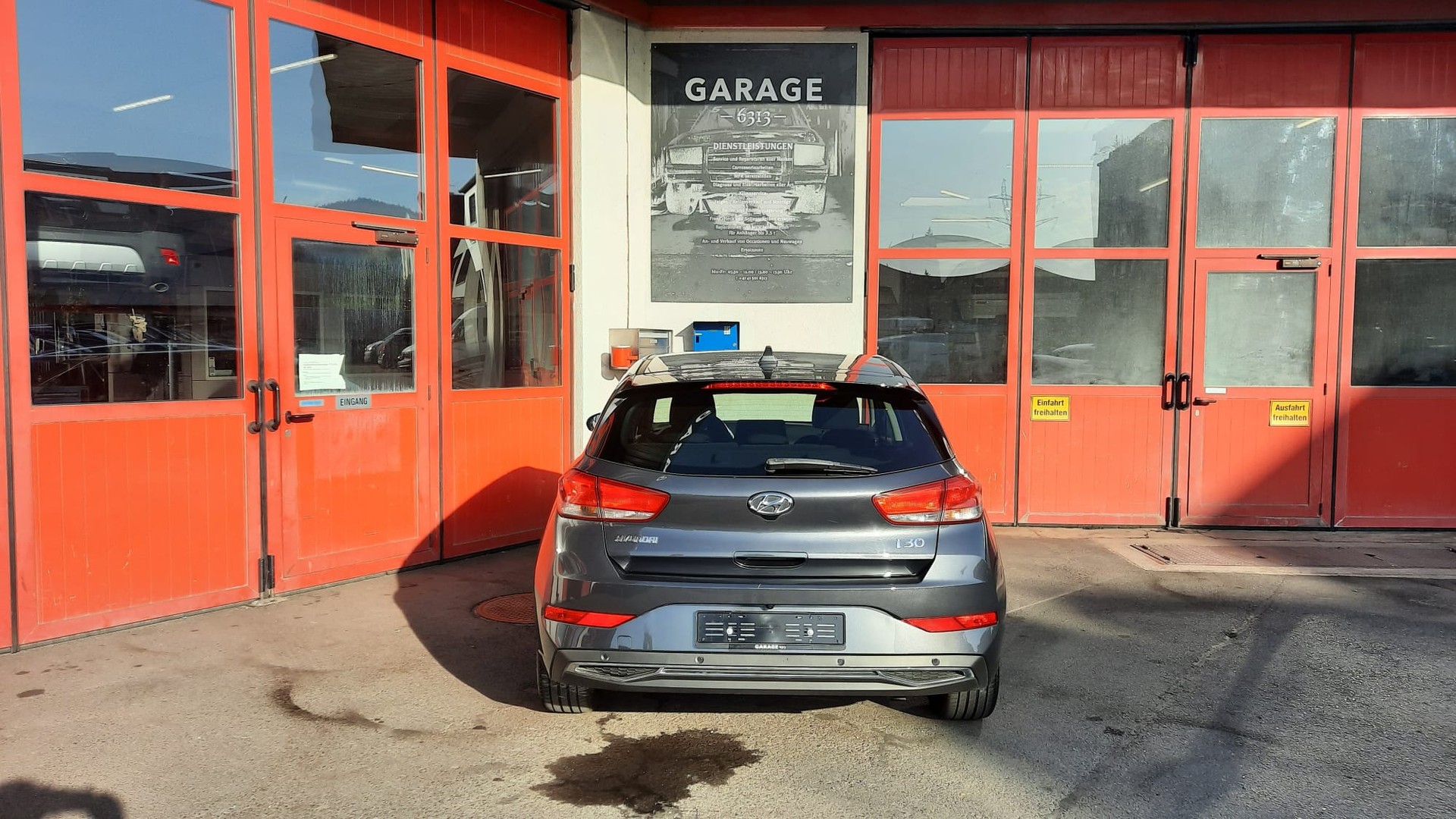 HYUNDAI i30 1.5 T-GDi Amplia 48V MH DCT-showroom-element-3