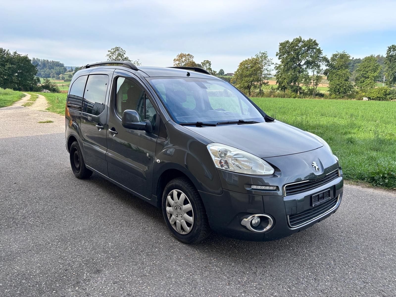 PEUGEOT Partner 1.6 Family