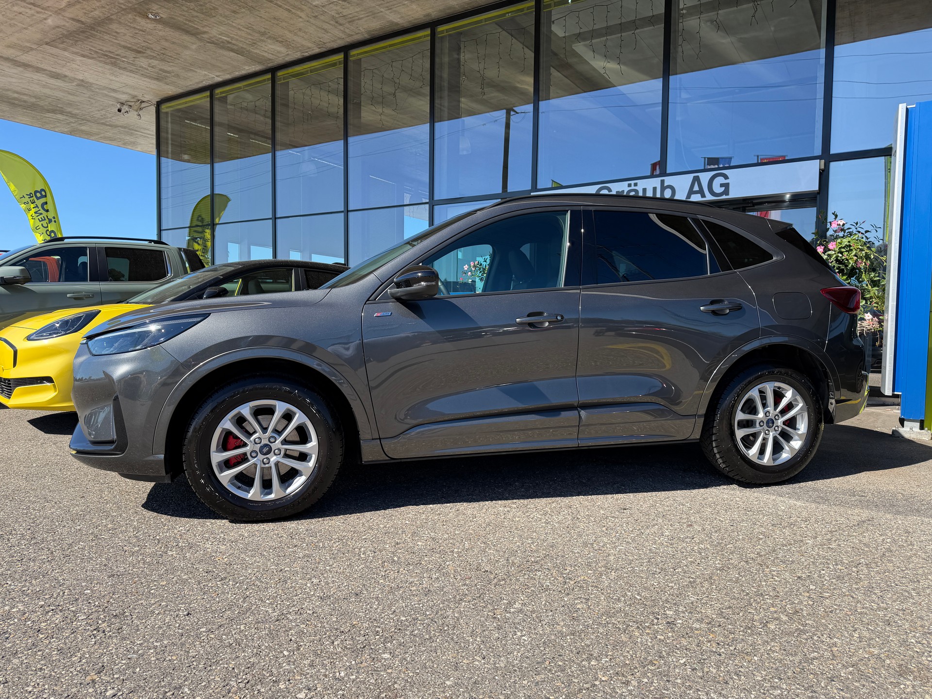 FORD Kuga 2.5 FHEV ST-Line X 4WD-showroom-element-3