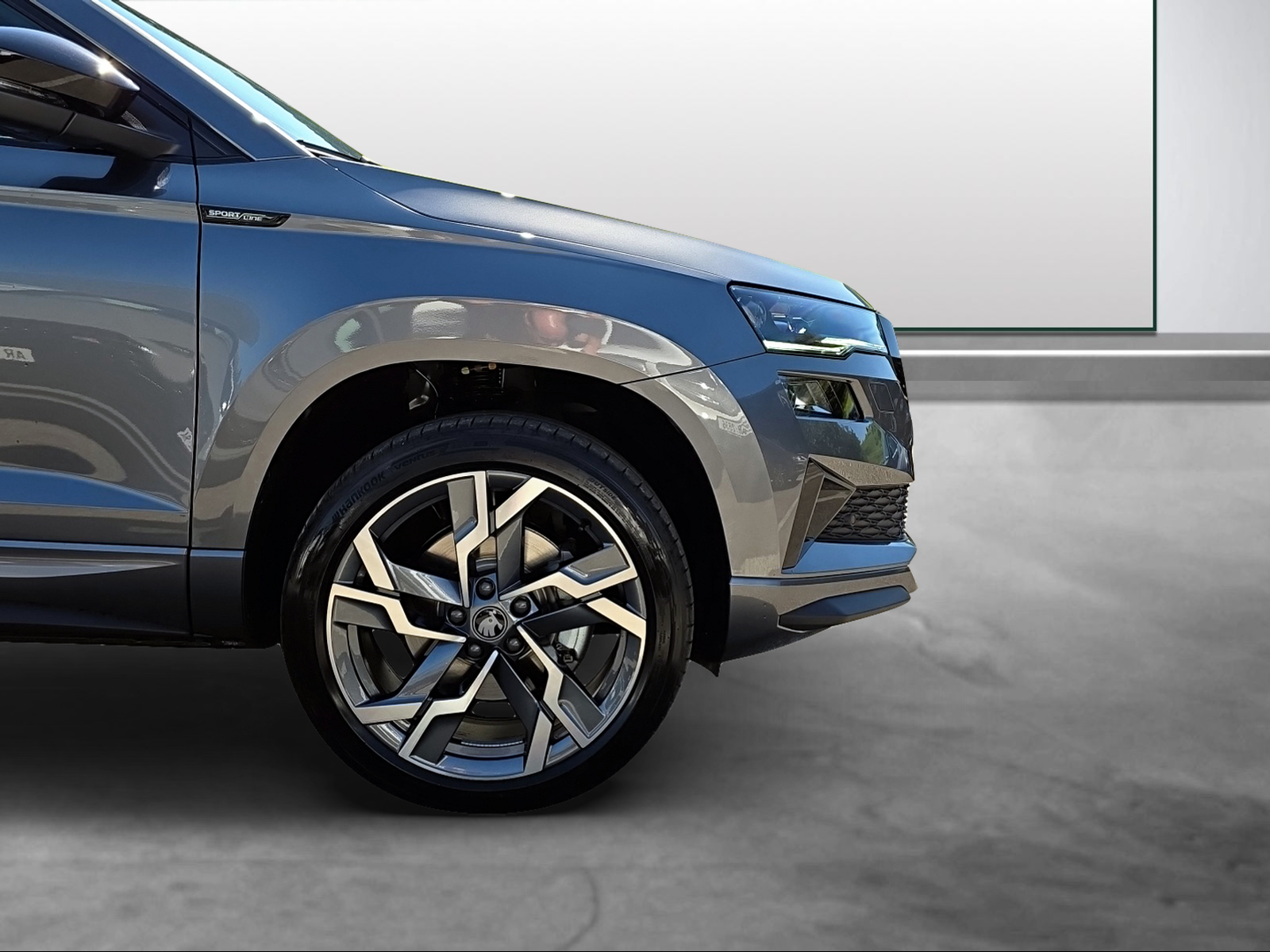SKODA Karoq 2.0 TSI SportLine 4x4 DSG-image-14
