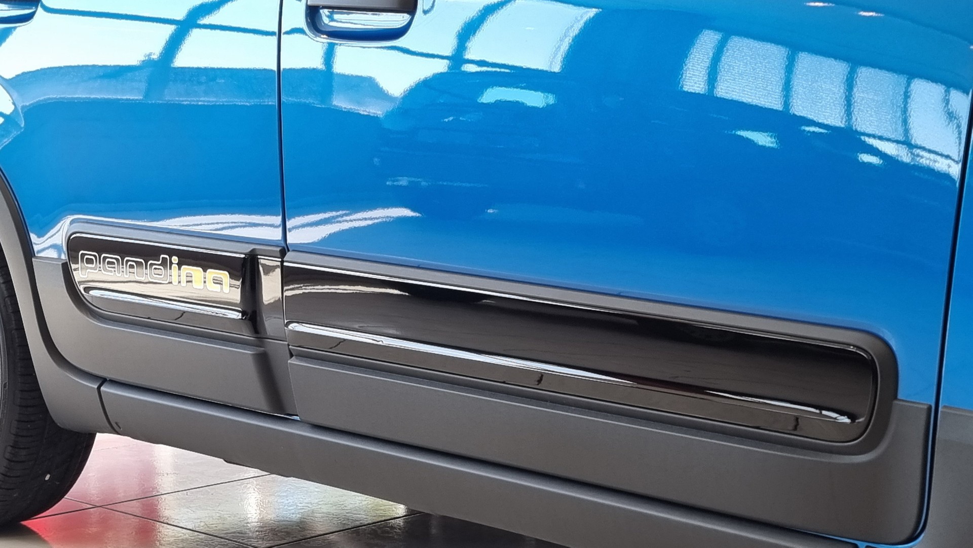 FIAT Panda 1.0 Hybrid Cross-image-7