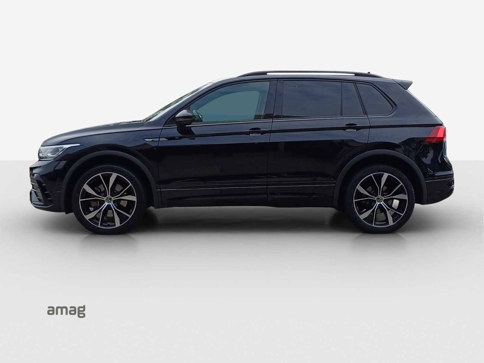 VW Tiguan 2.0TSI R-Line 4Motion DSG-showroom-element-1