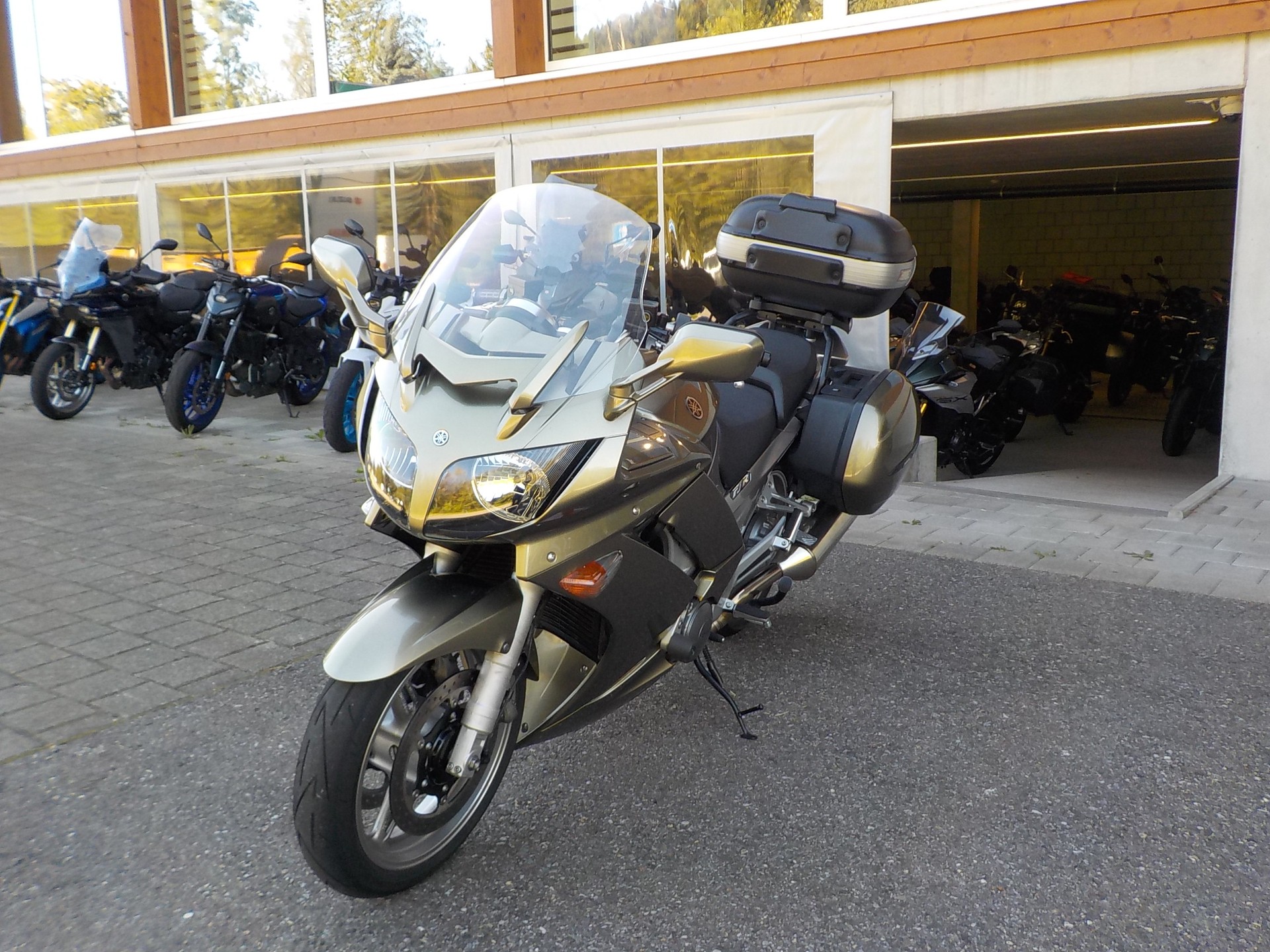 YAMAHA FJR 1300 ABS-image-2