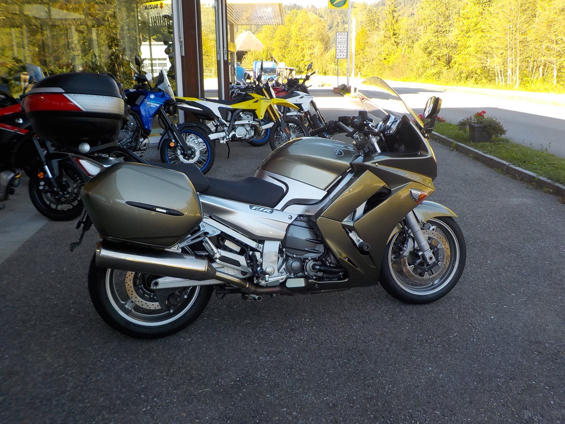 YAMAHA FJR 1300 ABS-image-6