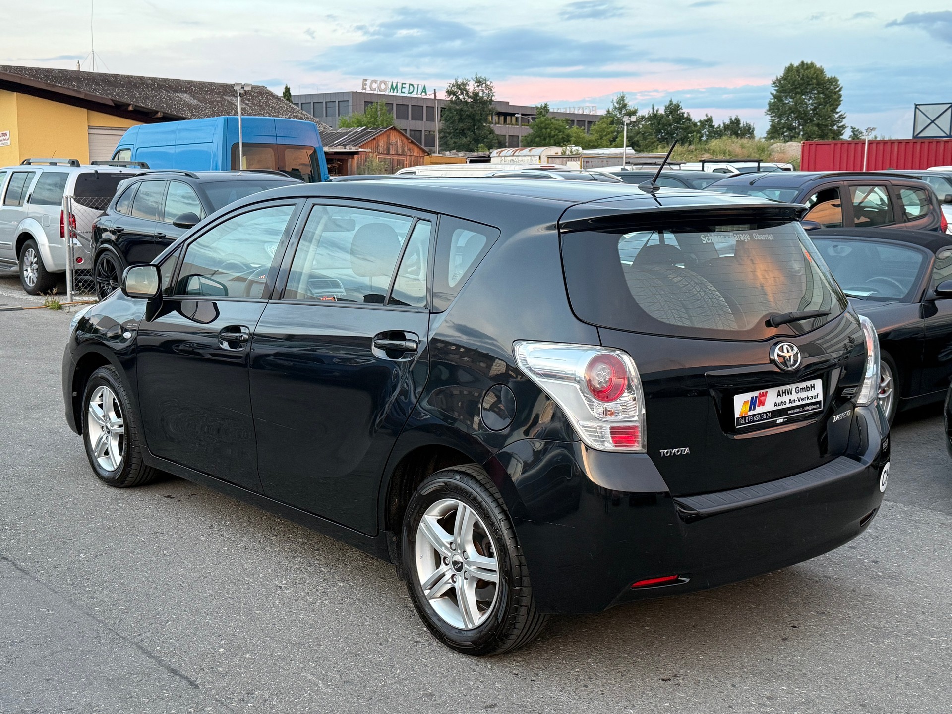 TOYOTA Verso 1.8 Linea Luna Multidrive / Frisch ab MFK / Servicegepflegt bei TOYOTA / 7 Plätzer / 8-fach bereift / Tempomat / Klima-image-5