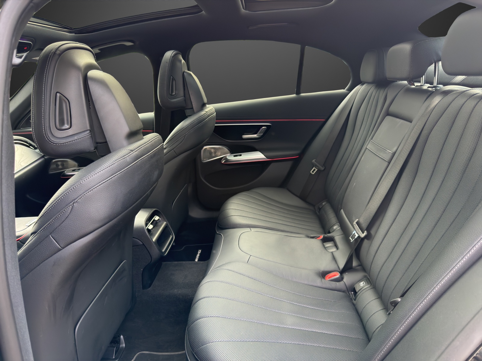 MERCEDES-BENZ E 220 d 4Matic 9G-Tronic-image-11