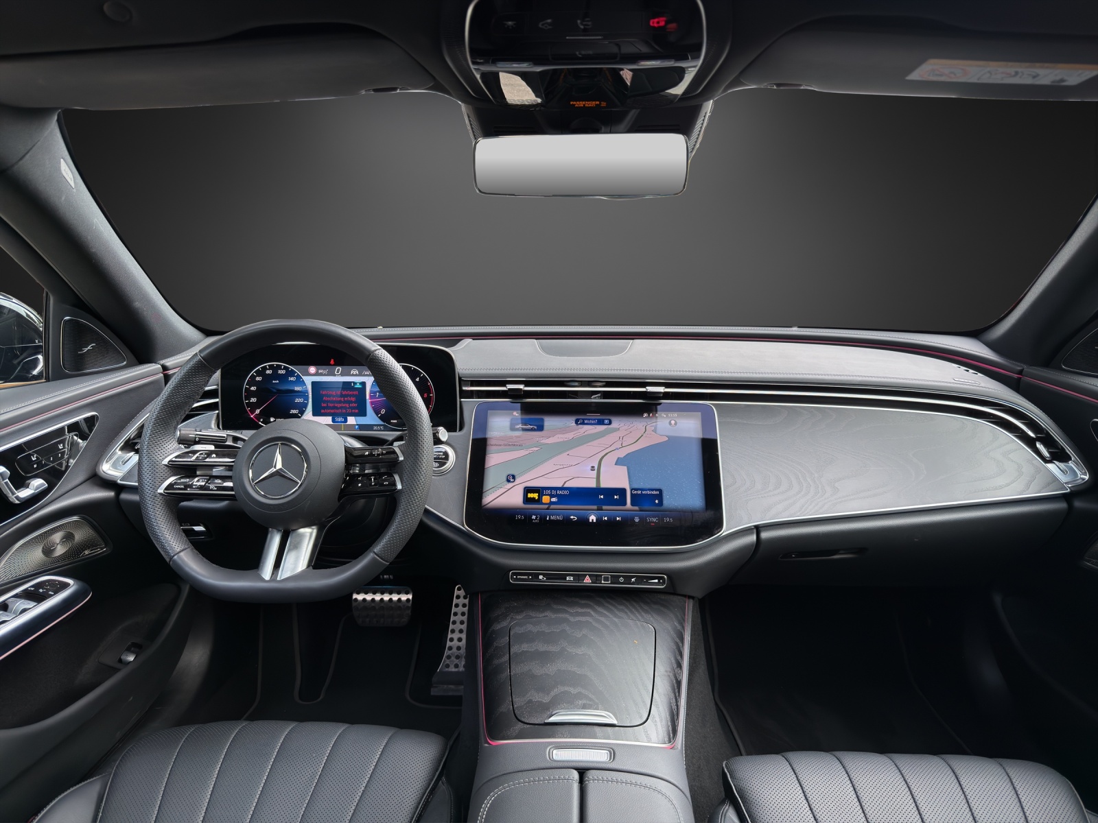MERCEDES-BENZ E 220 d 4Matic 9G-Tronic-image-10