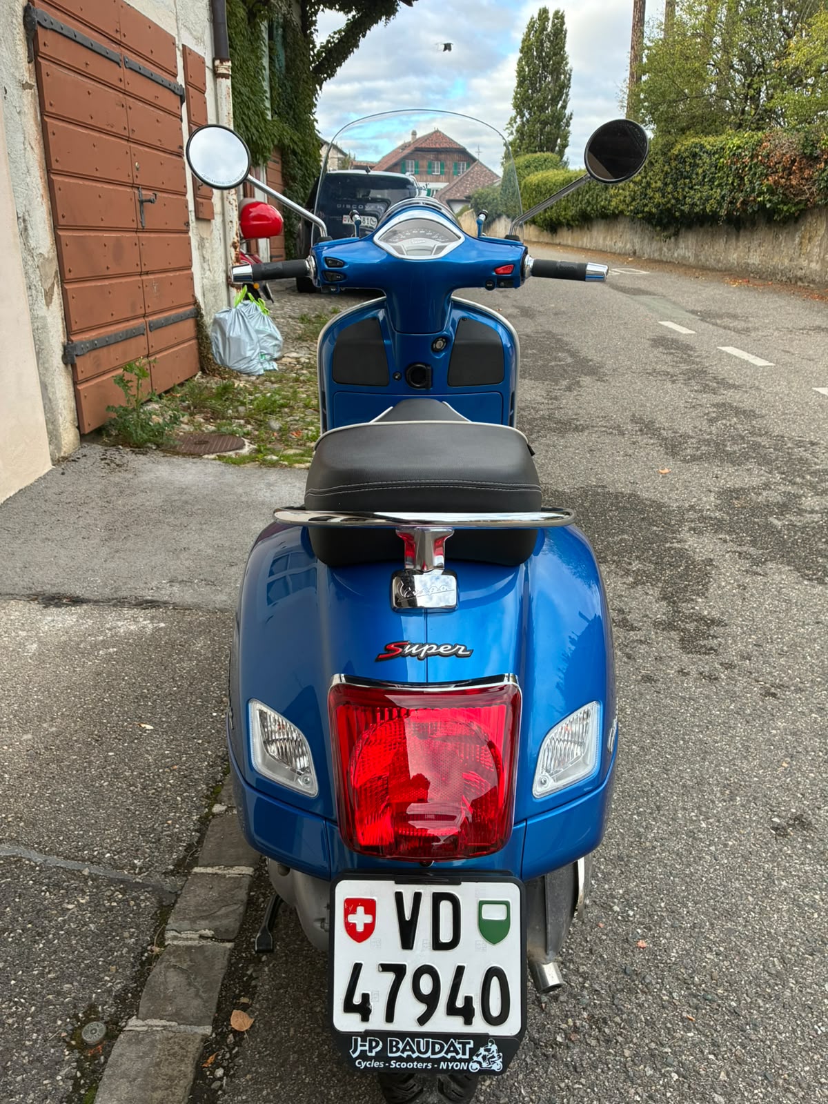 PIAGGIO Vespa GTS Super 300 i.e-image-4