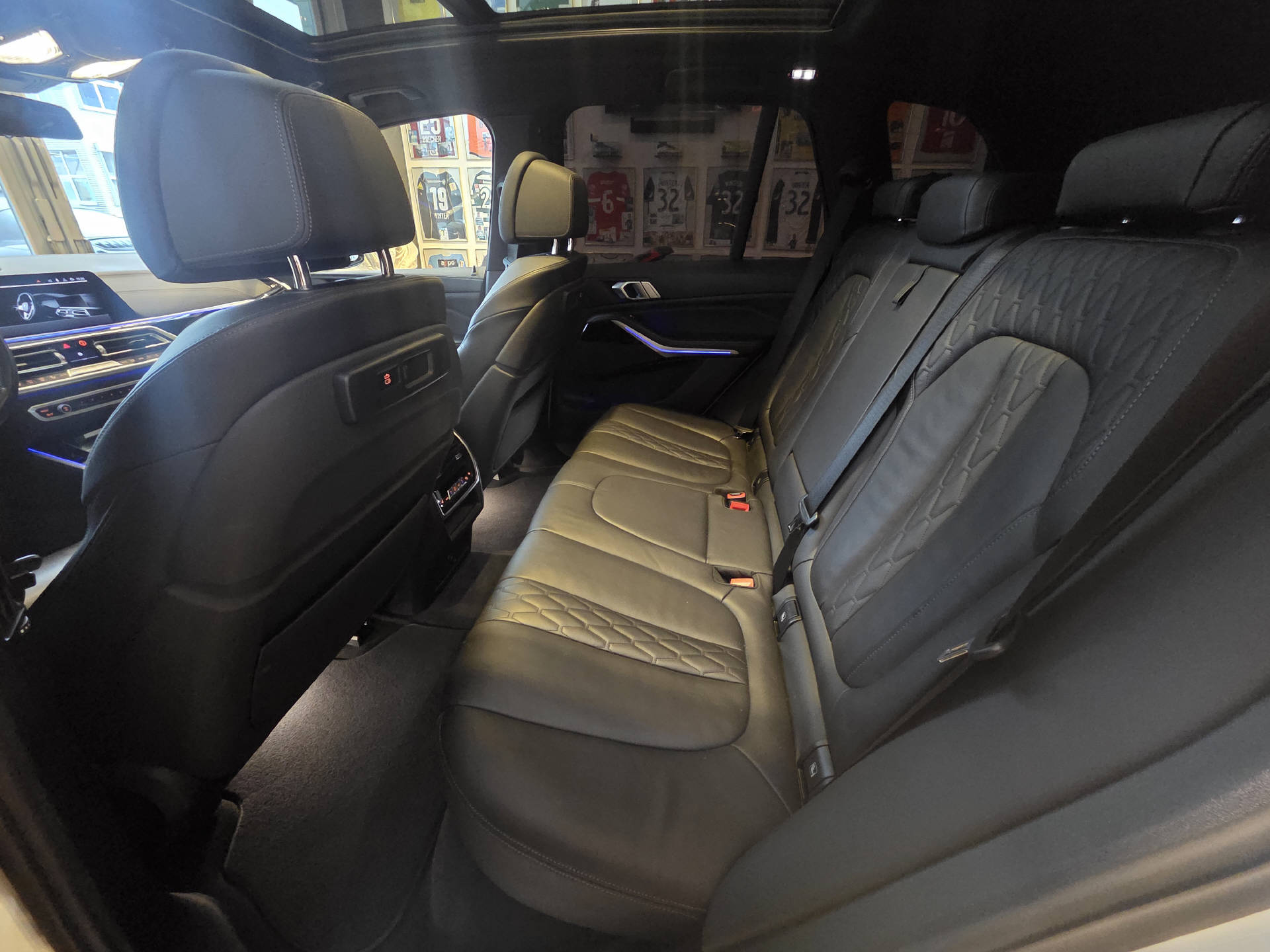 BMW X5 40d xDrive SAG-image-12