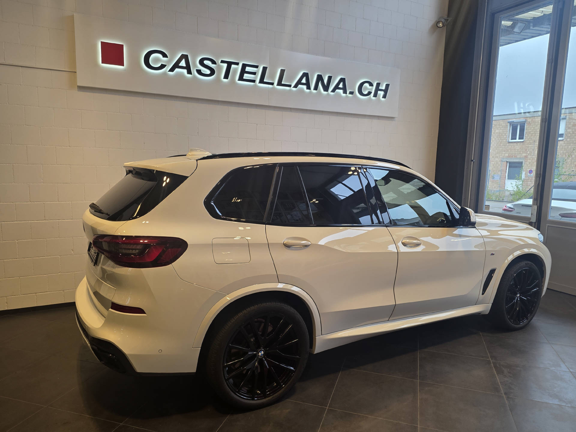 BMW X5 40d xDrive SAG-showroom-element-3