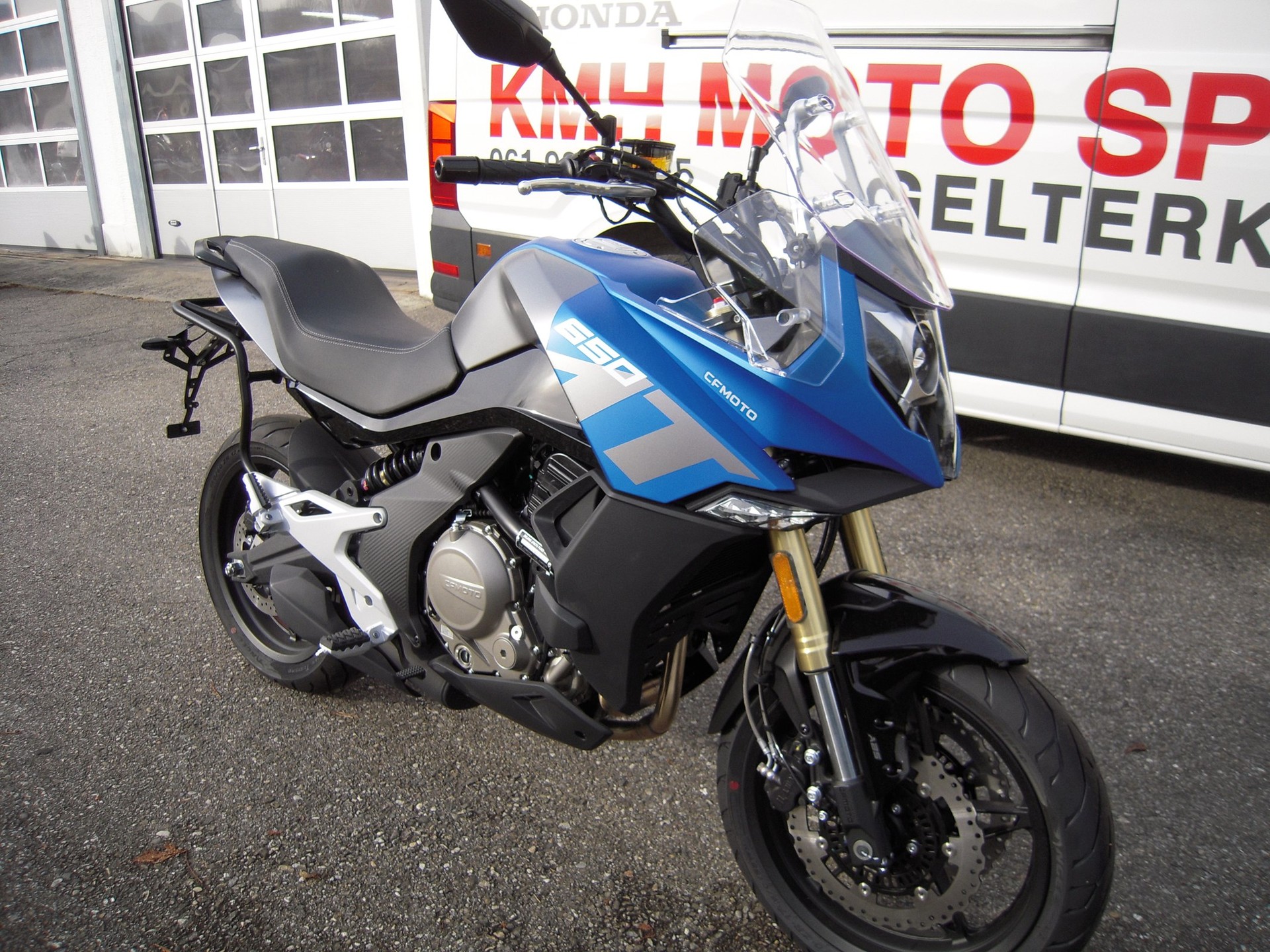 CF MOTO 650 MT-image-1