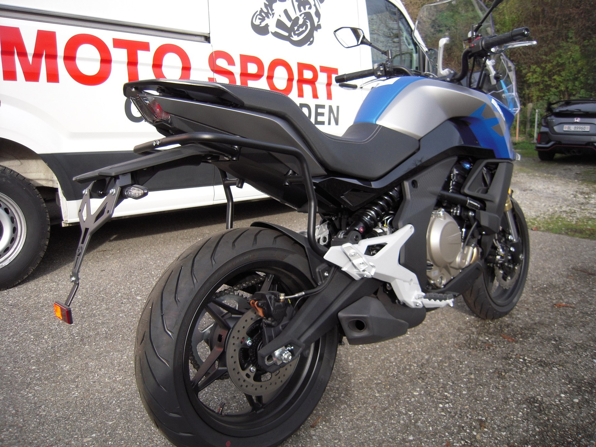 CF MOTO 650 MT-image-4