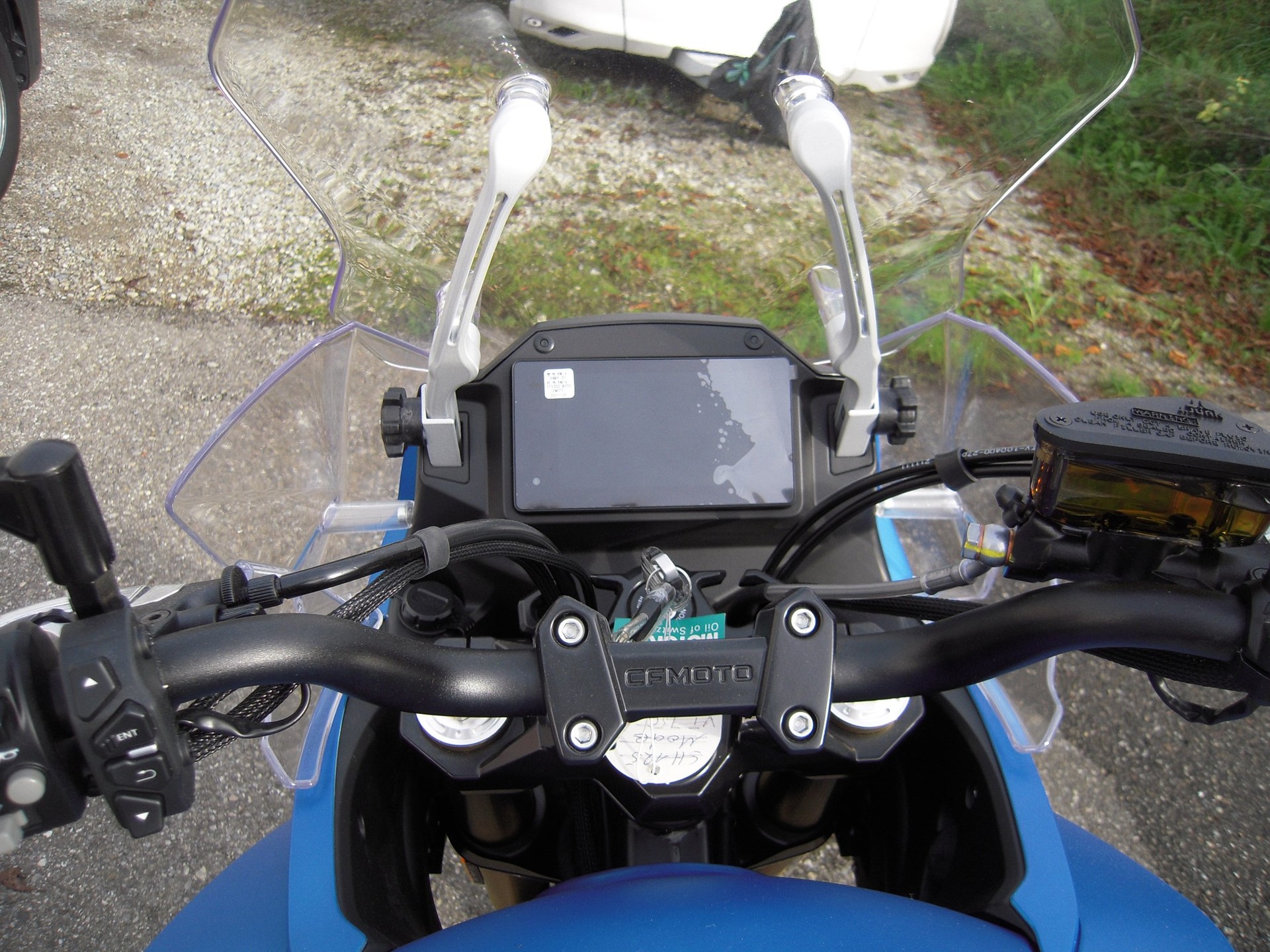 CF MOTO 650 MT-image-5