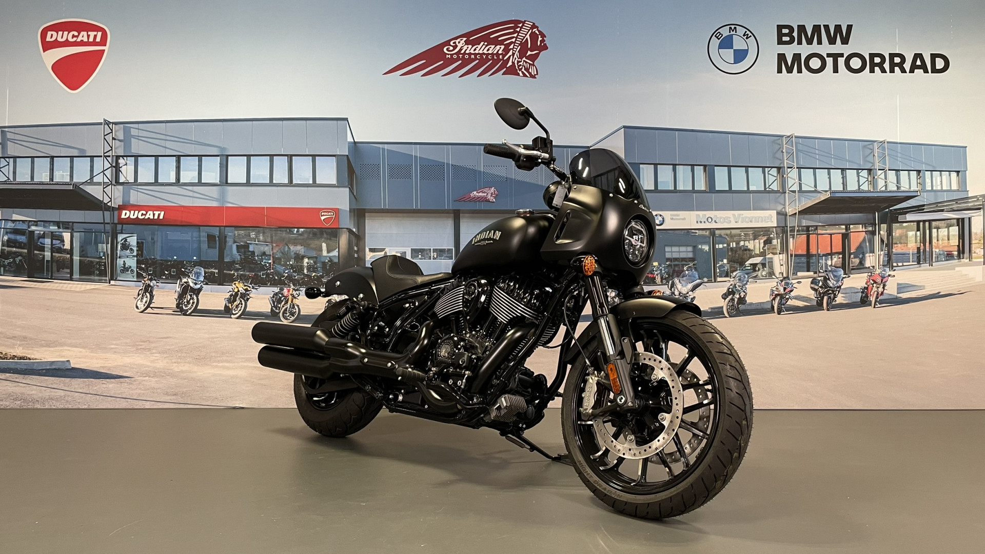 INDIAN Sport Chief-image-0