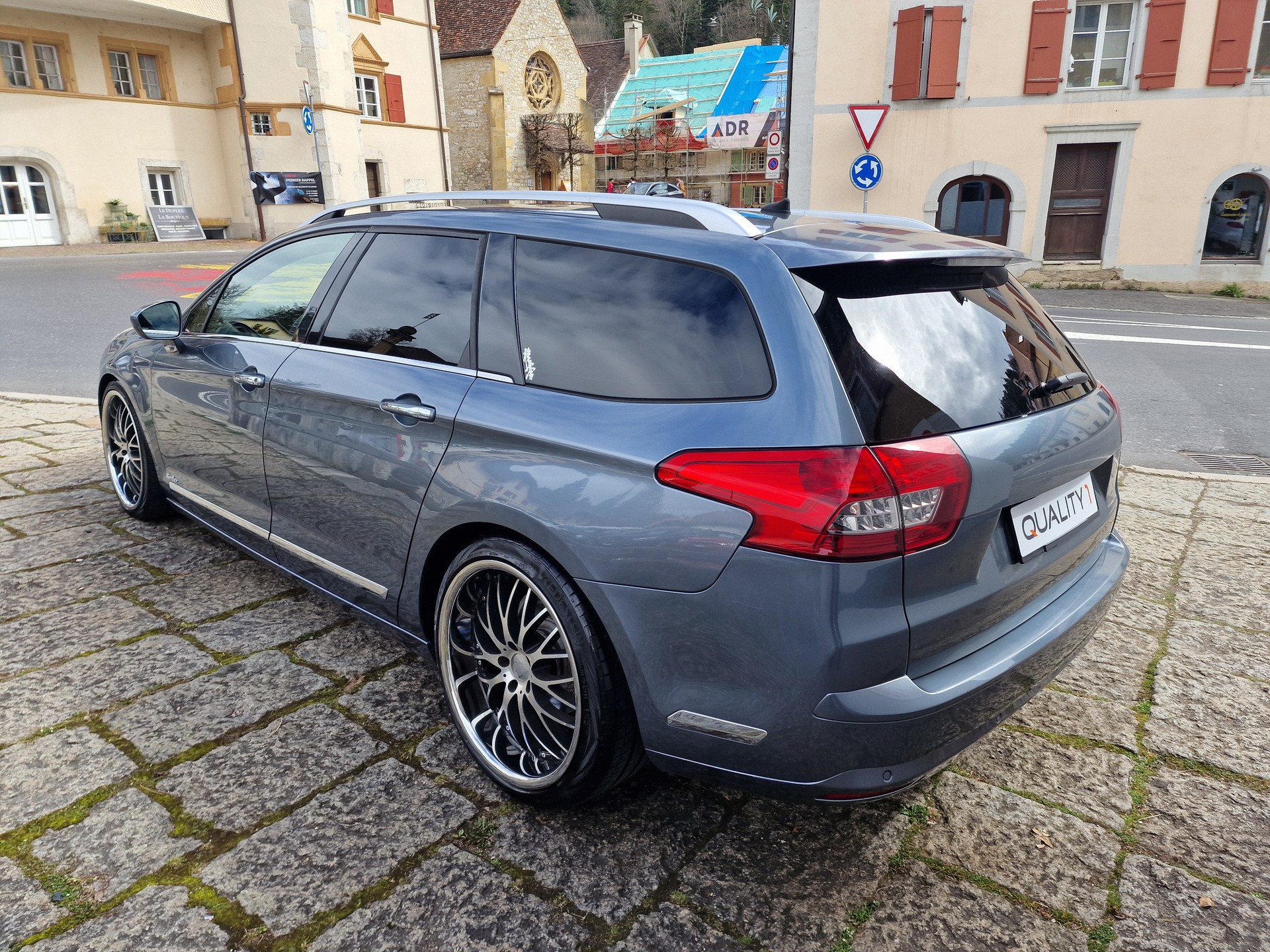 CITROEN C5 Tourer 1.6 Turbo Exclusive Automatic-image-5