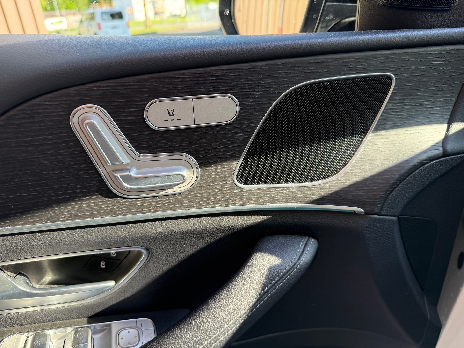 MERCEDES-BENZ GLE 300 d 4Matic AMG Line 9G-Tronic-image-8