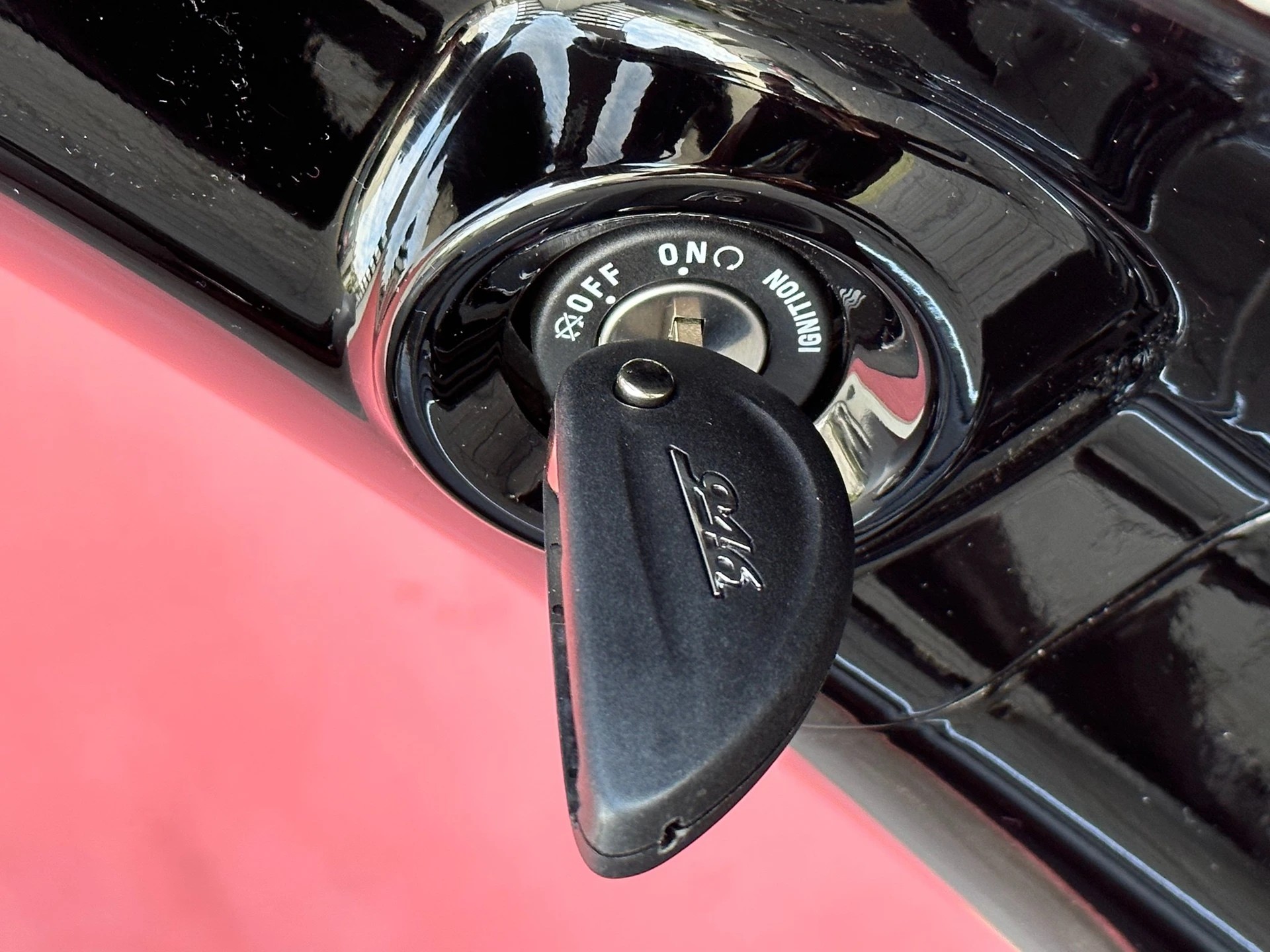 PIAGGIO Vespa 946-image-15