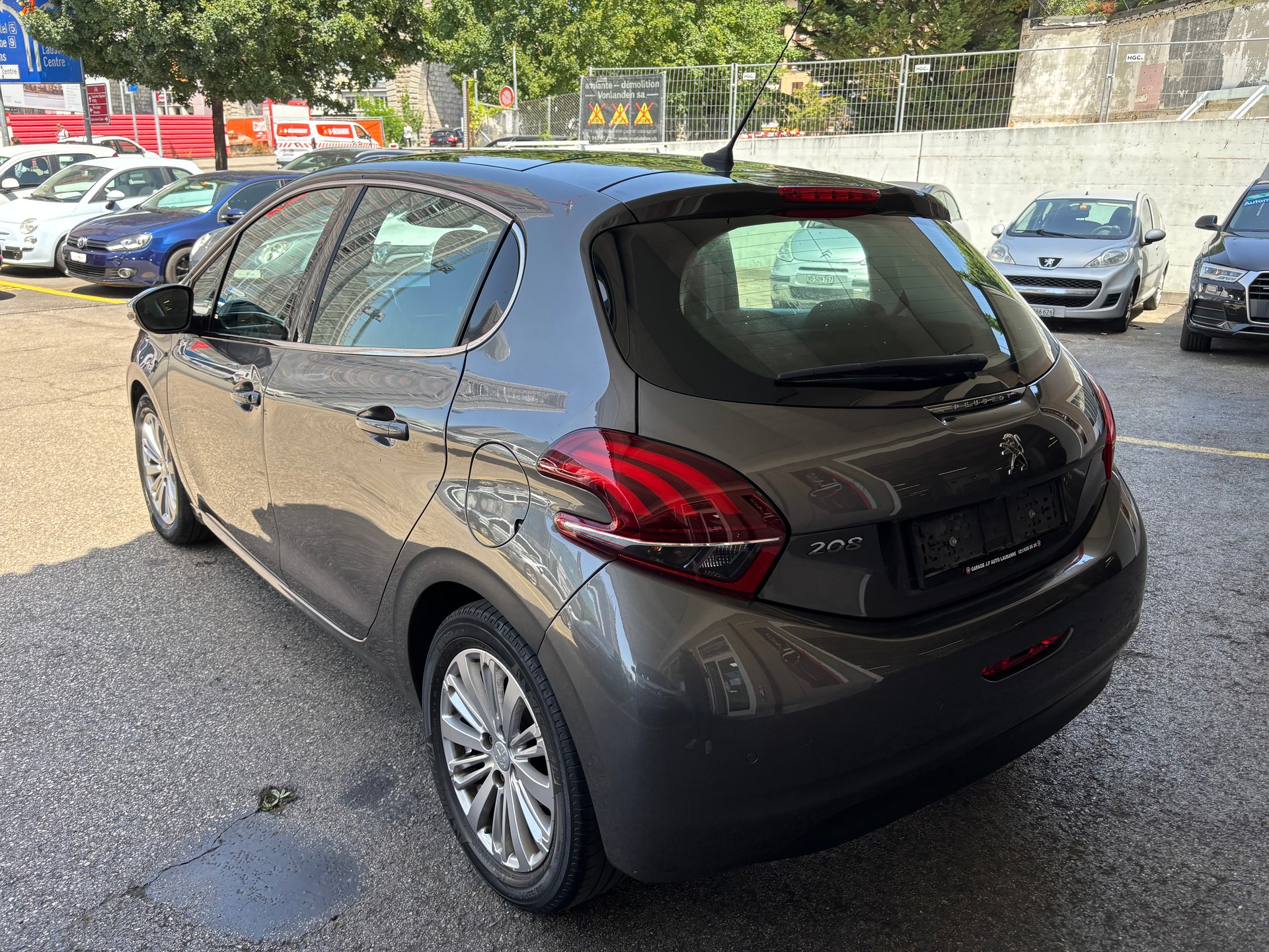 PEUGEOT 208 1.2 PureTech Active-image-4
