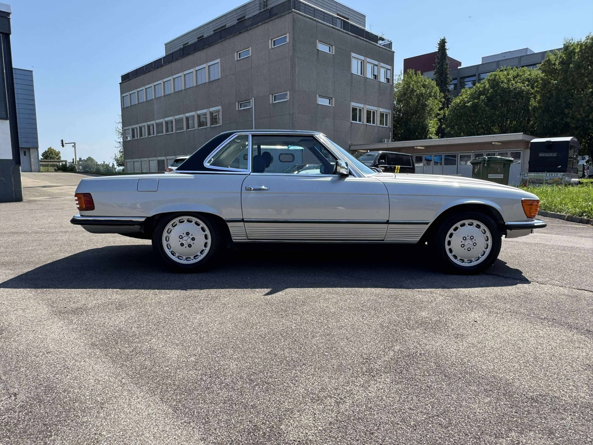 MERCEDES-BENZ SL R107-image-2