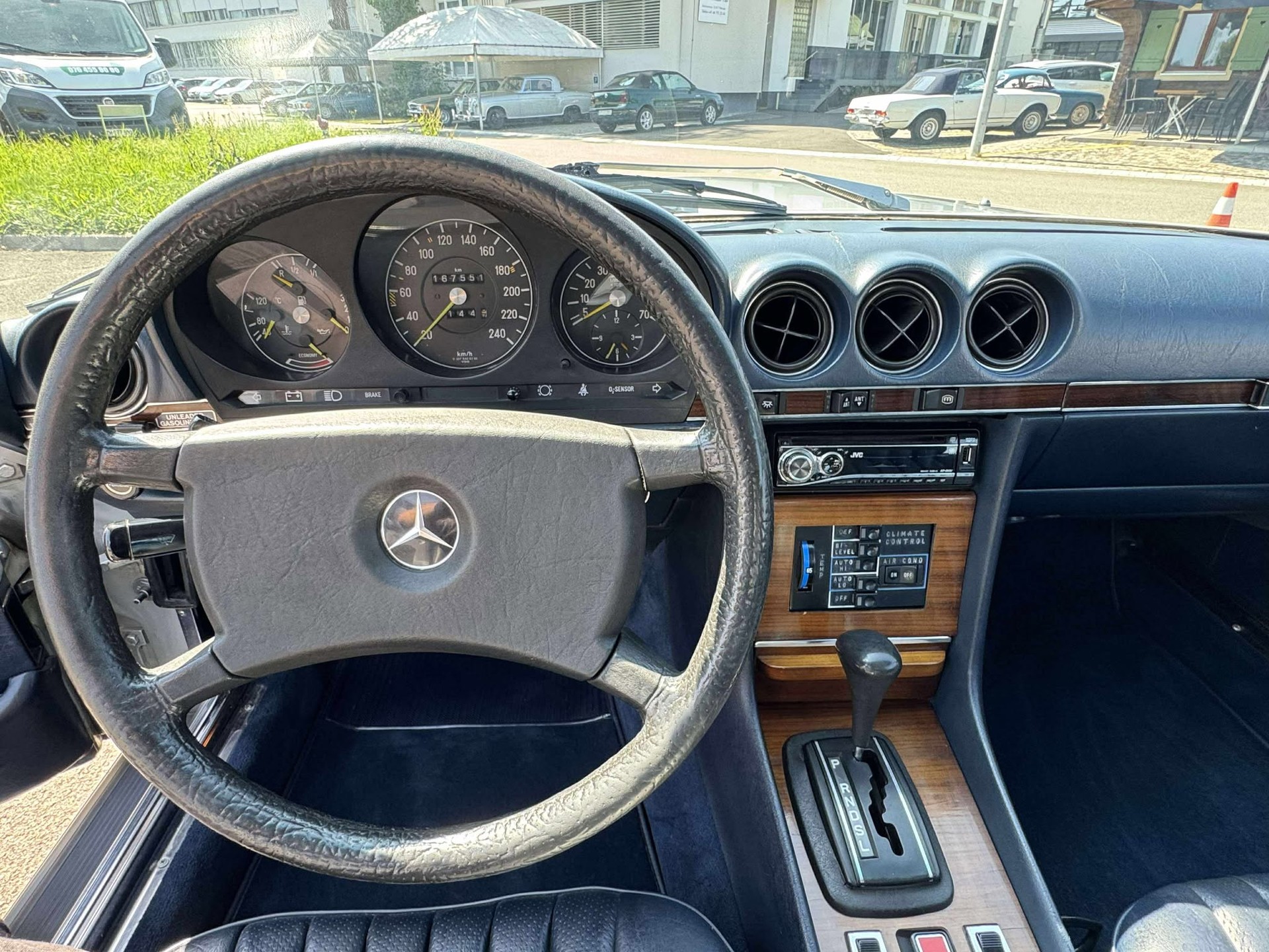 MERCEDES-BENZ SL R107-image-9