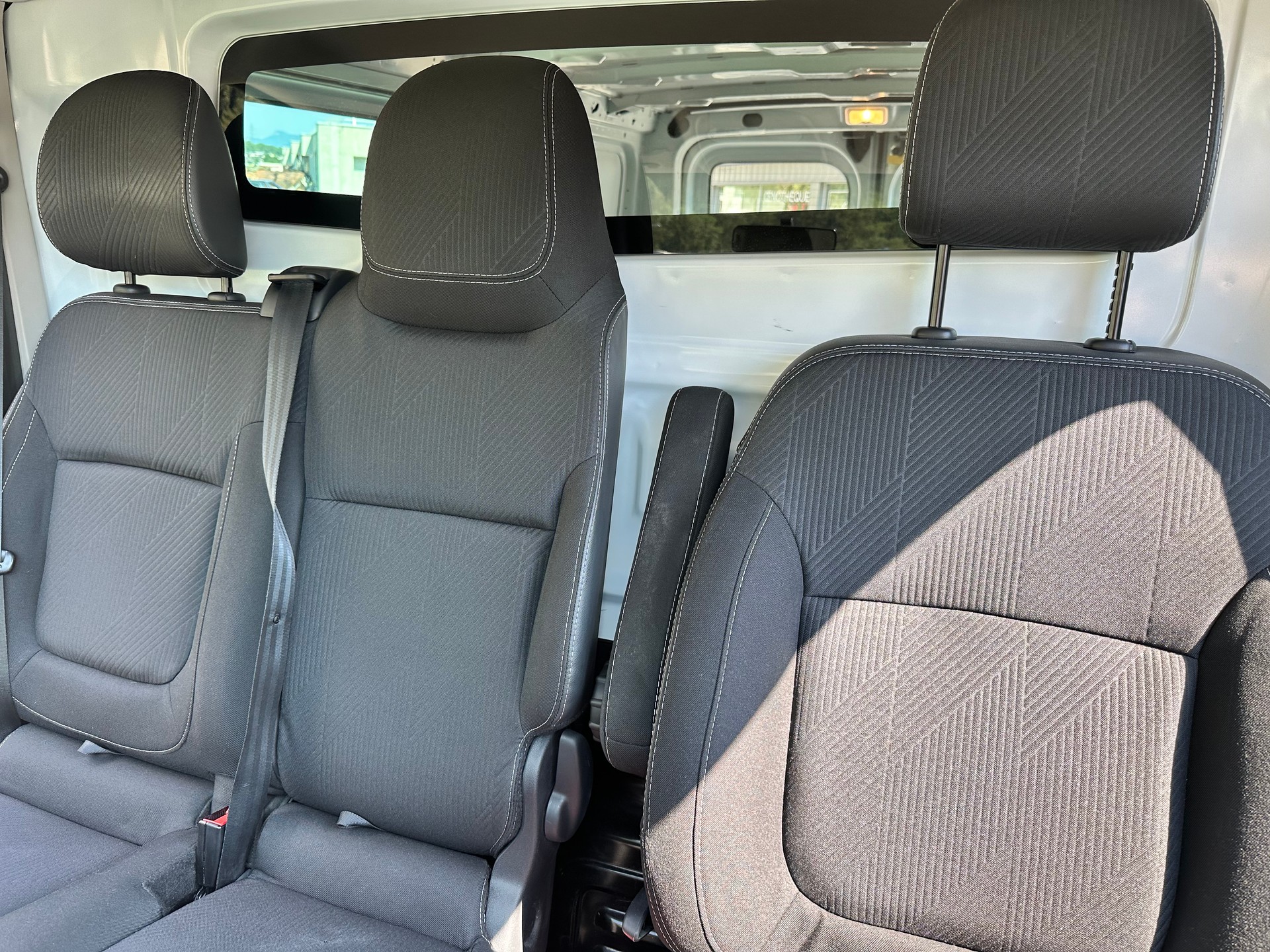 NISSAN NV300 dCi 120 2.9 L2H1 Pro-image-18