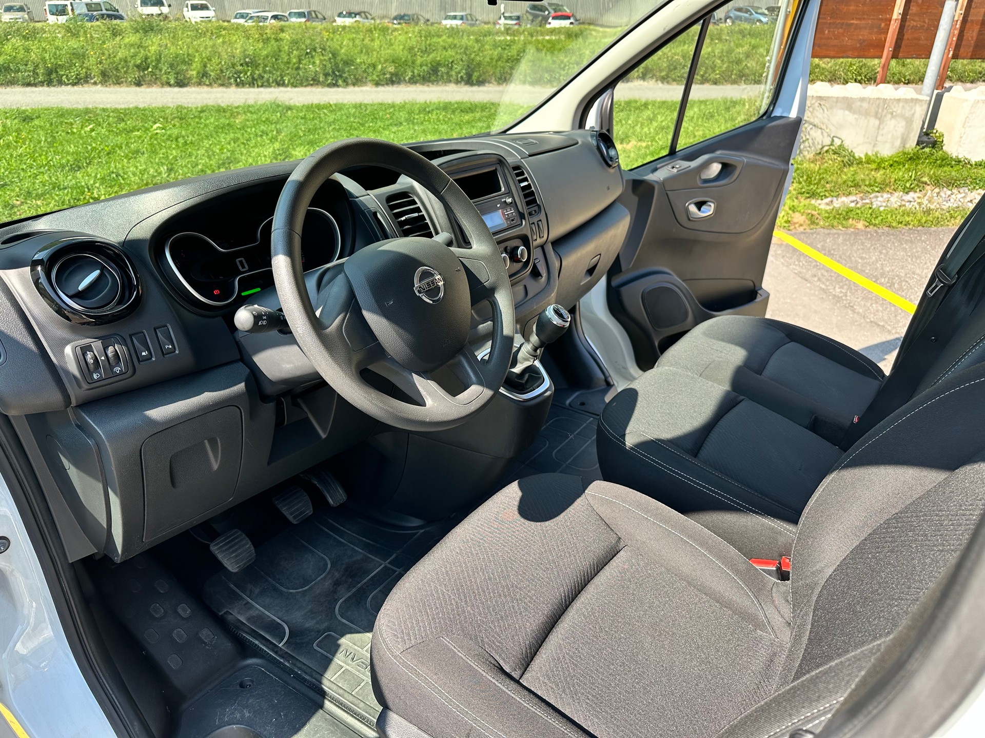 NISSAN NV300 dCi 120 2.9 L2H1 Pro-image-17