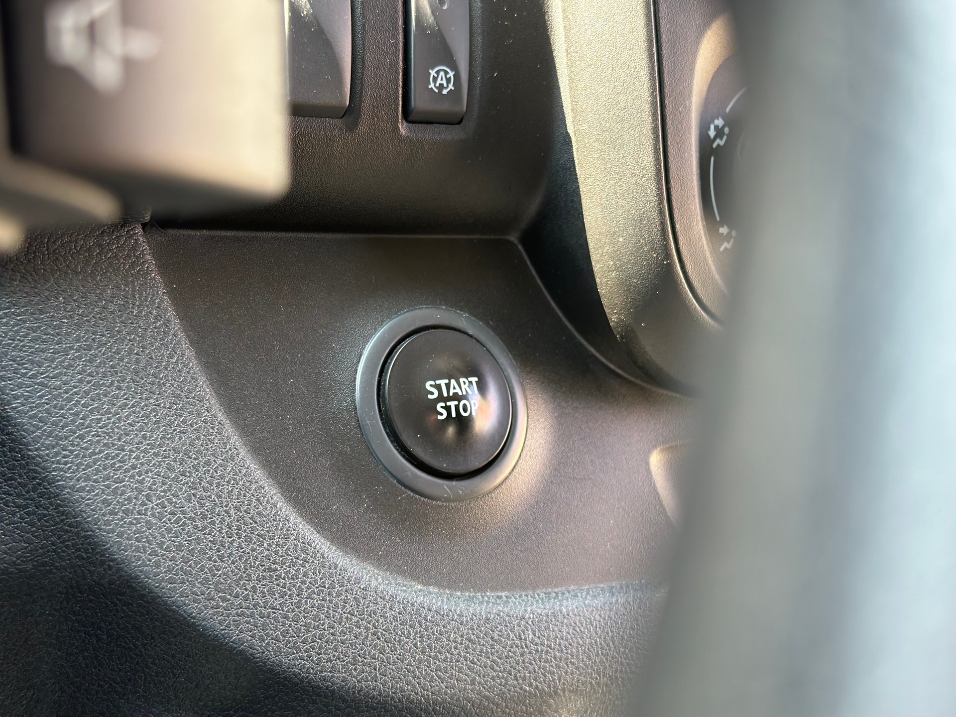 NISSAN NV300 dCi 120 2.9 L2H1 Pro-image-22