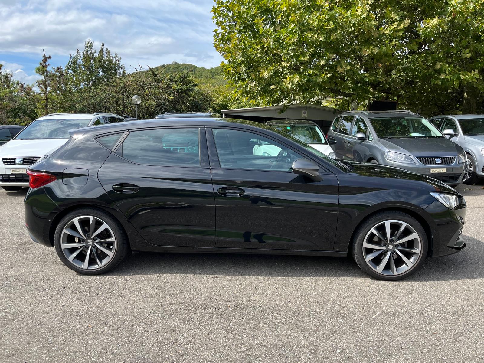 SEAT Leon 1.5 eTSI mHEV DSG FR-image-6