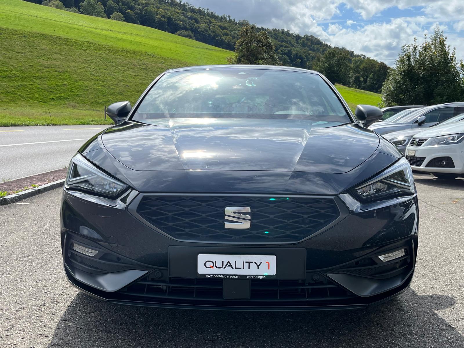 SEAT Leon 1.5 eTSI mHEV DSG FR-showroom-element-1