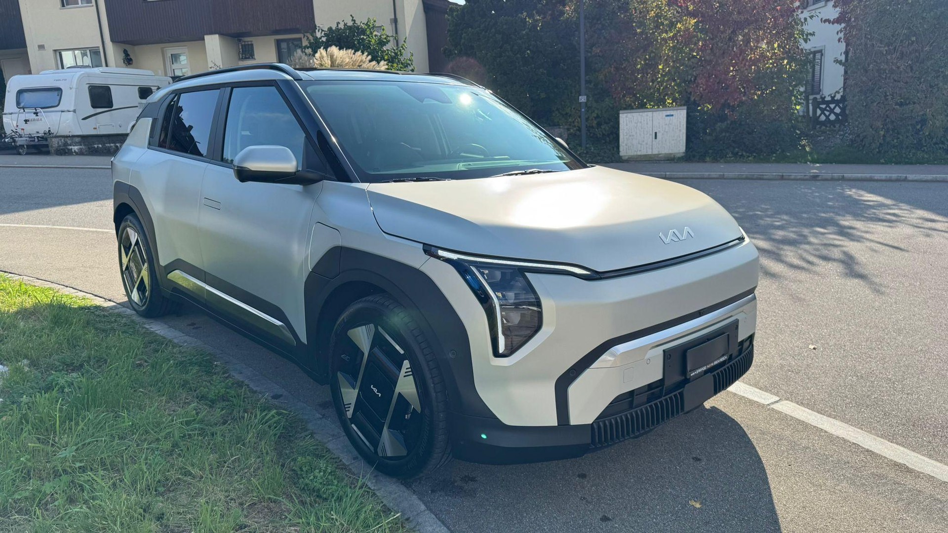 KIA EV3 81 kWh Earth+-showroom-element-3