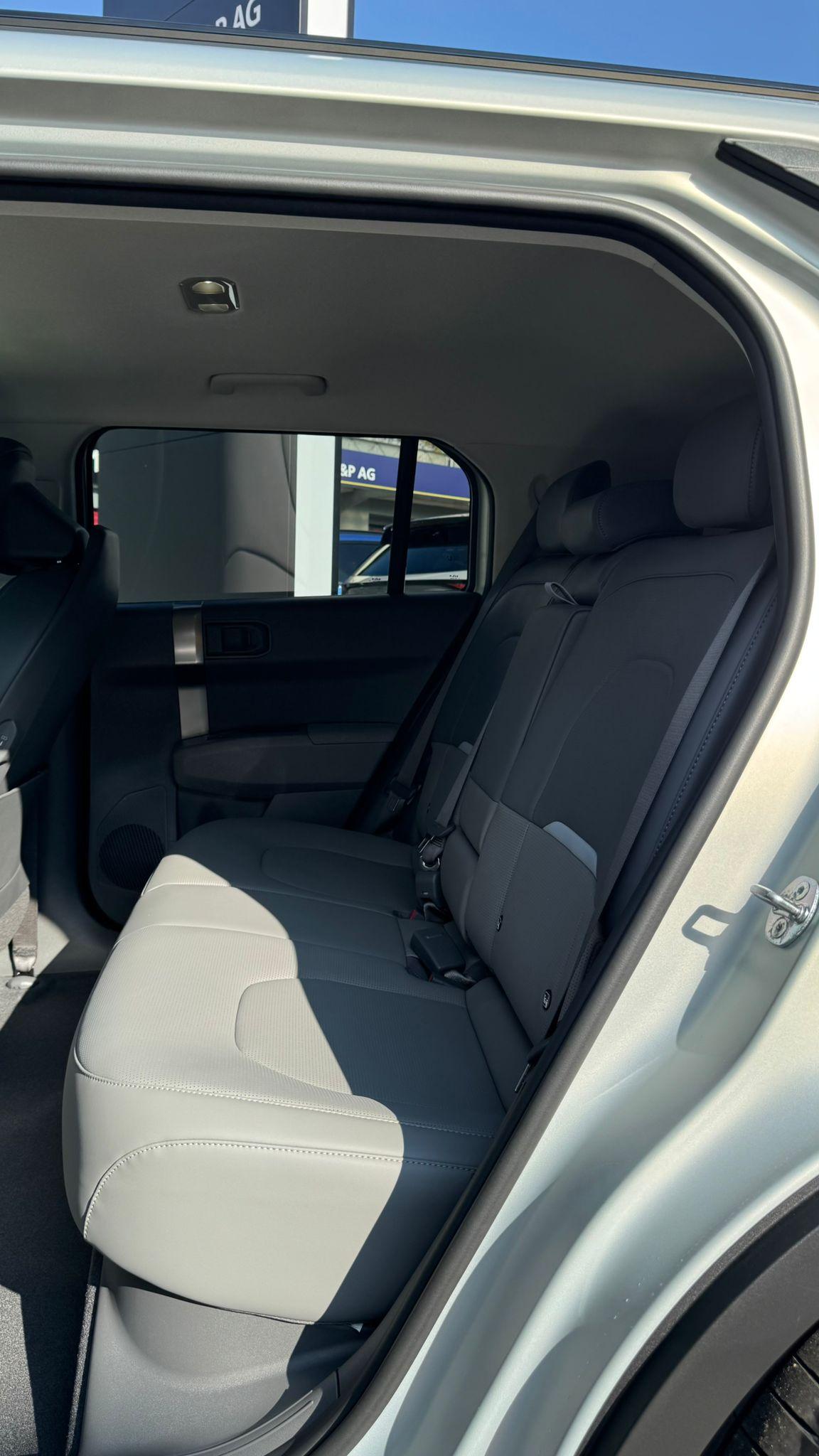 KIA EV3 81 kWh Earth+-image-11