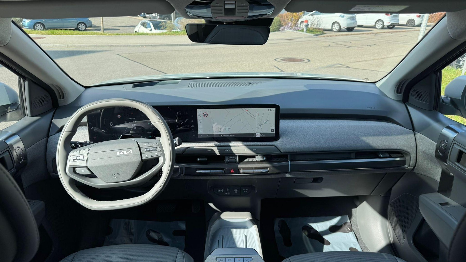 KIA EV3 81 kWh Earth+-image-13