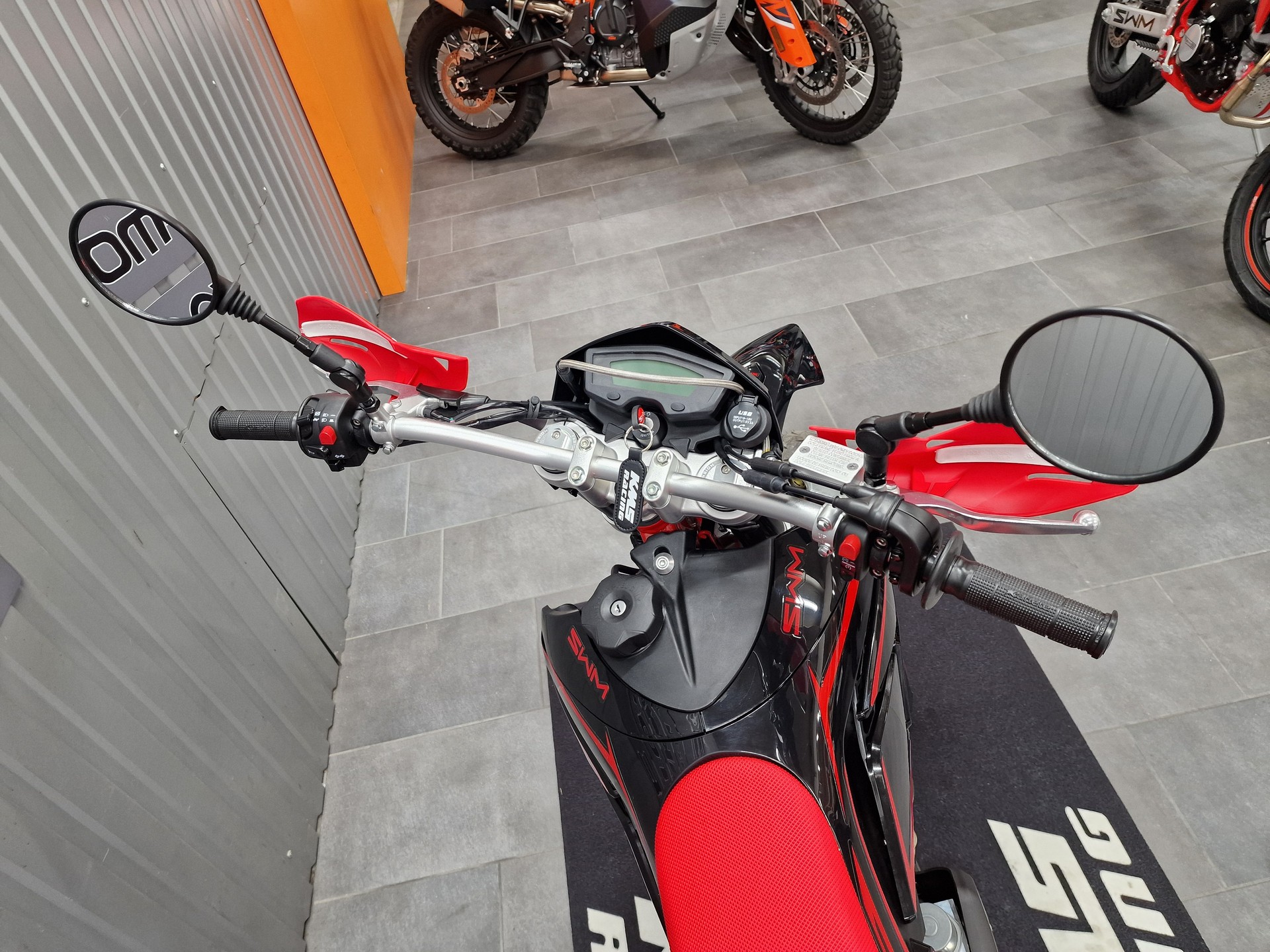 SWM SM 125 R-image-8