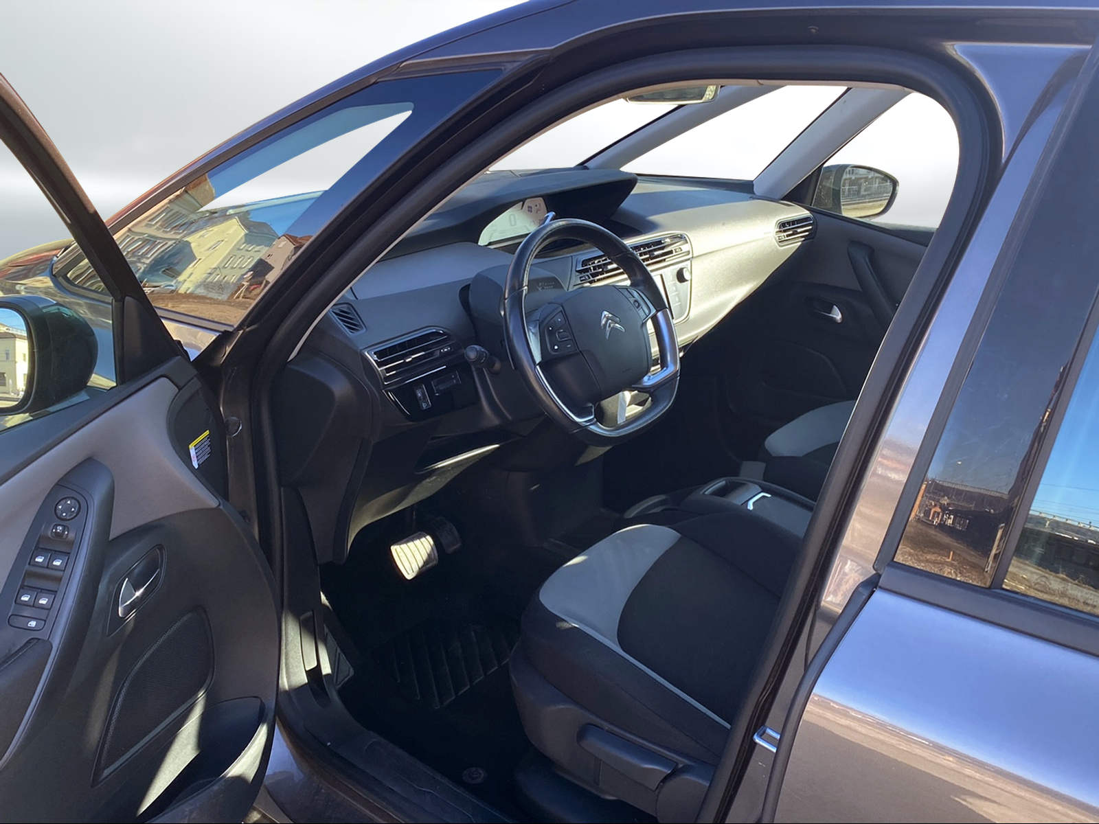 CITROEN C4 Picasso 1.6i 16V e-THP Séduction Automatic-image-3