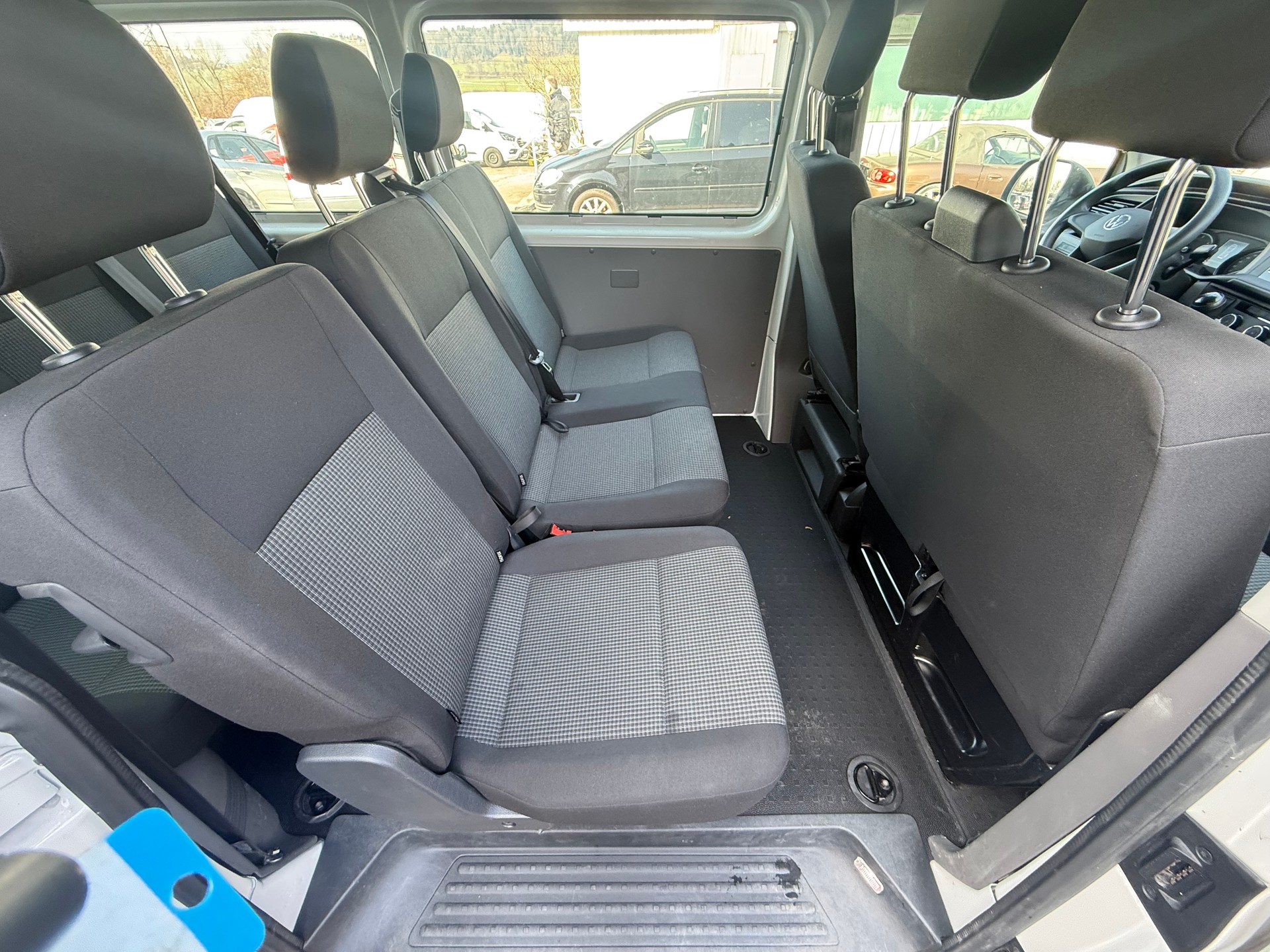 VW T6.1 2.0 TDI Entry-image-9