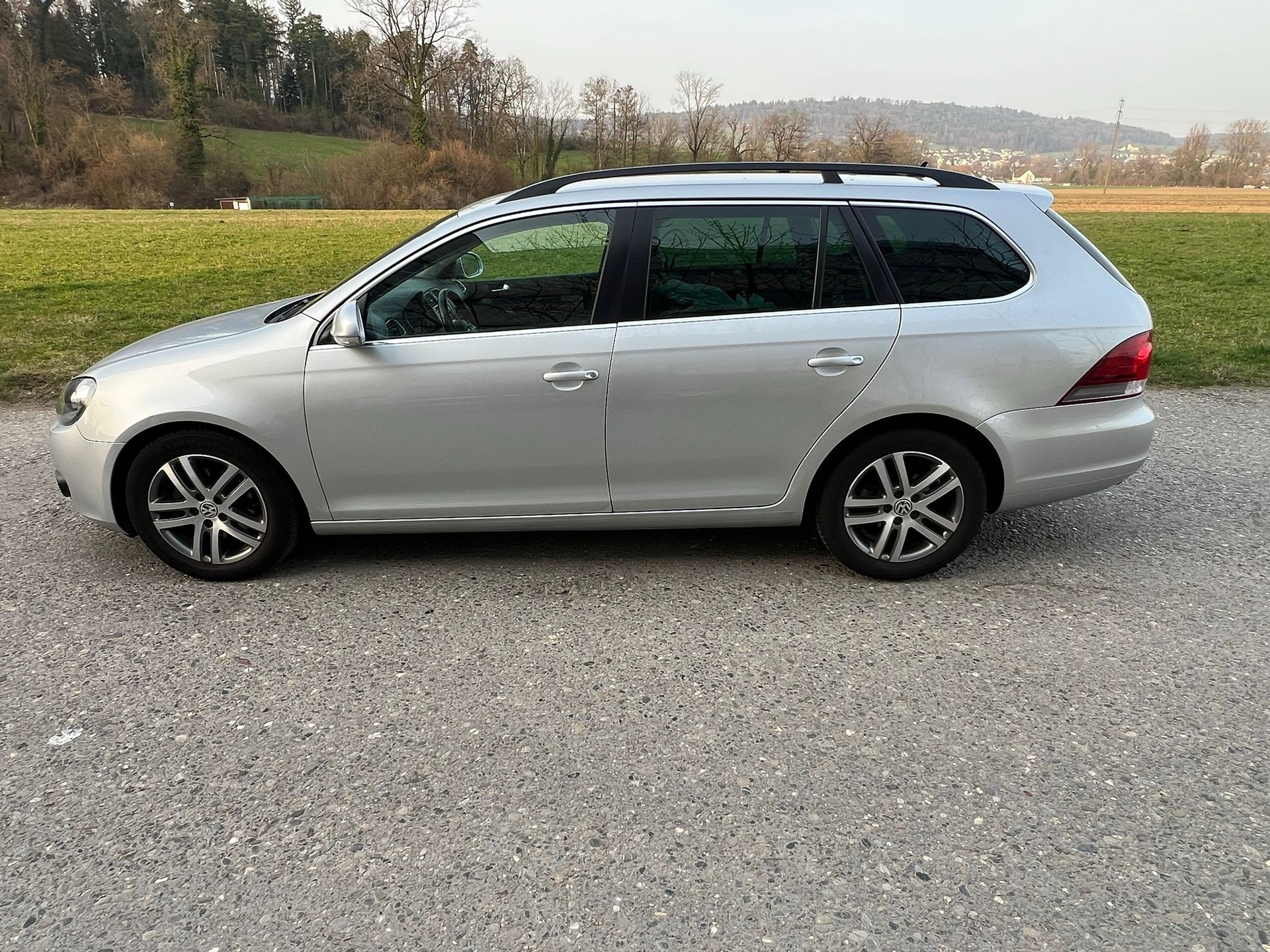 VW Golf Variant 1.4 TSI Comfortline mit neuen Steuerkette!!-image-4