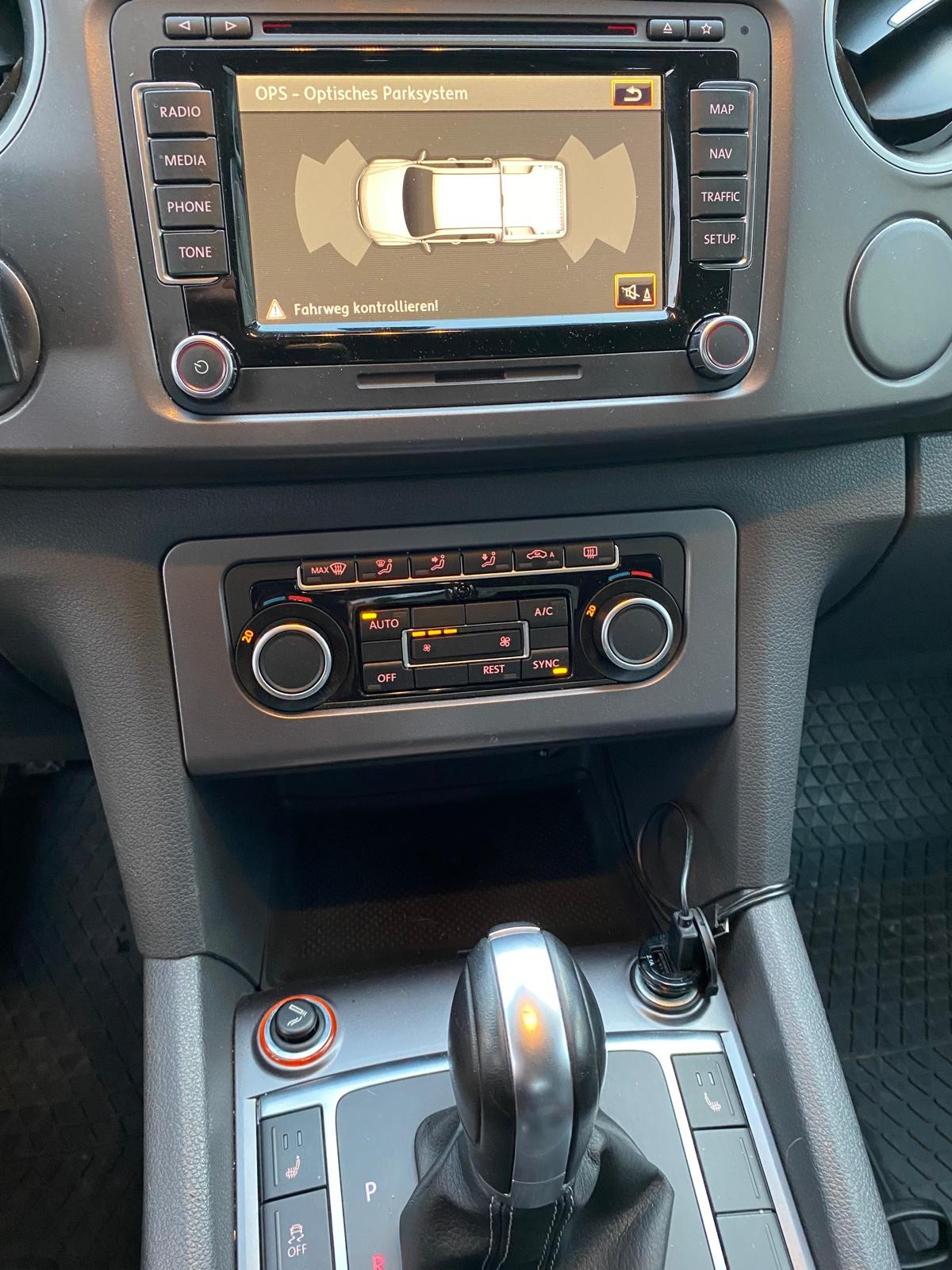 VW Amarok 2.0 BiTDI Highline 4Motion permanent A-image-11