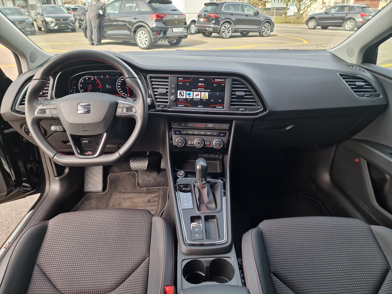SEAT Leon 2.0 TSI FR DSG-image-12
