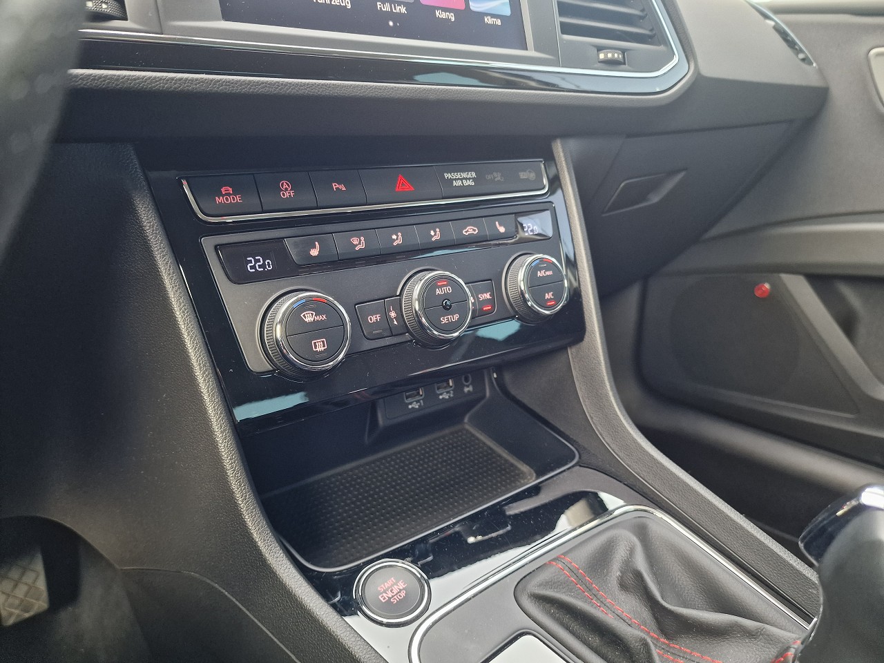 SEAT Leon 2.0 TSI FR DSG-image-25