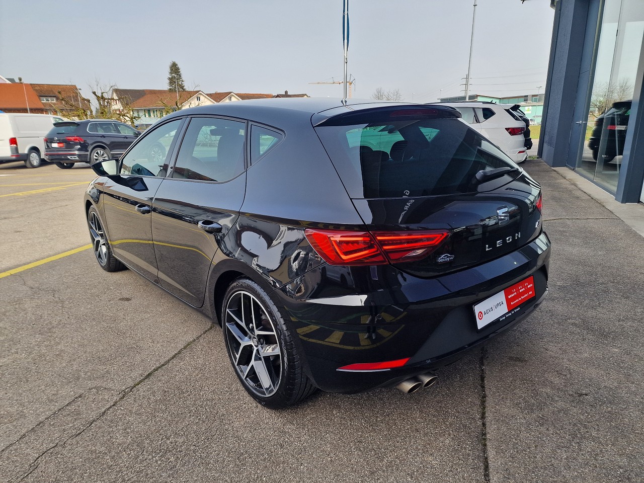SEAT Leon 2.0 TSI FR DSG-showroom-element-3
