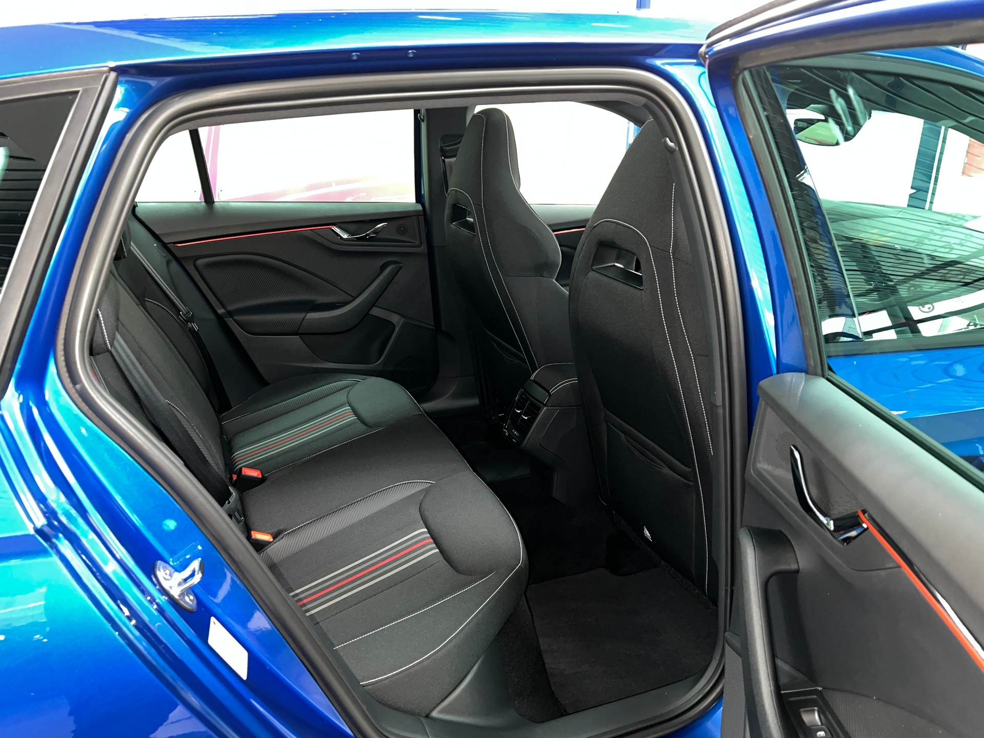 SKODA Scala 1.5 TSI Monte Carlo DSG / 4.3 % Leasing-image-5