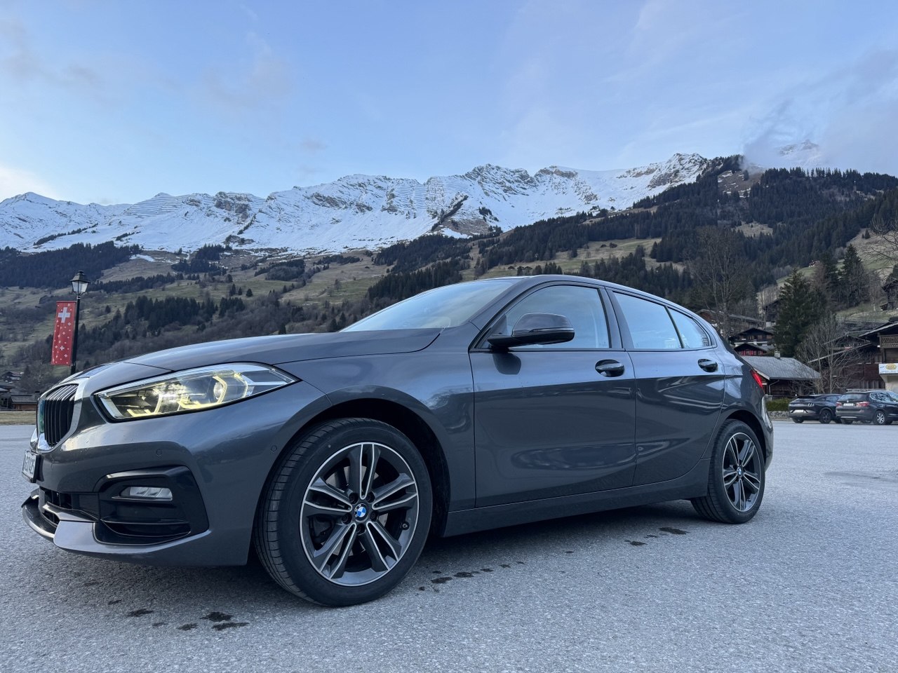BMW 118i Sport Line Steptronic-image-2