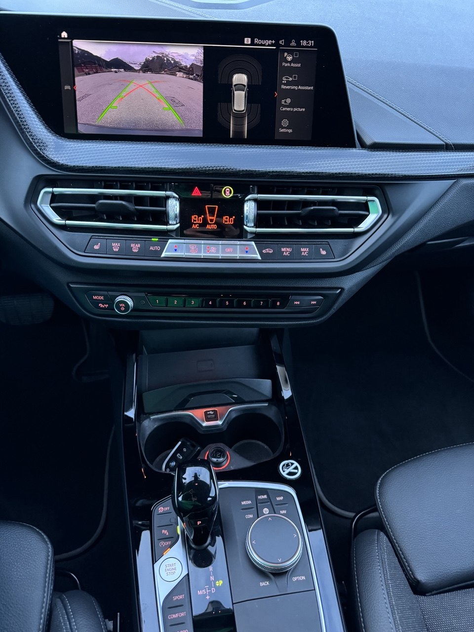 BMW 118i Sport Line Steptronic-image-13