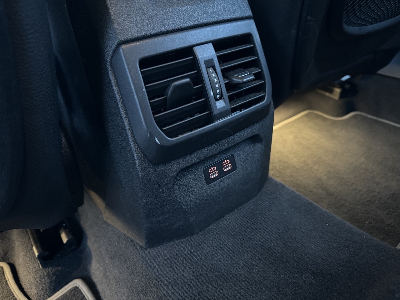 BMW 118i Sport Line Steptronic-image-10